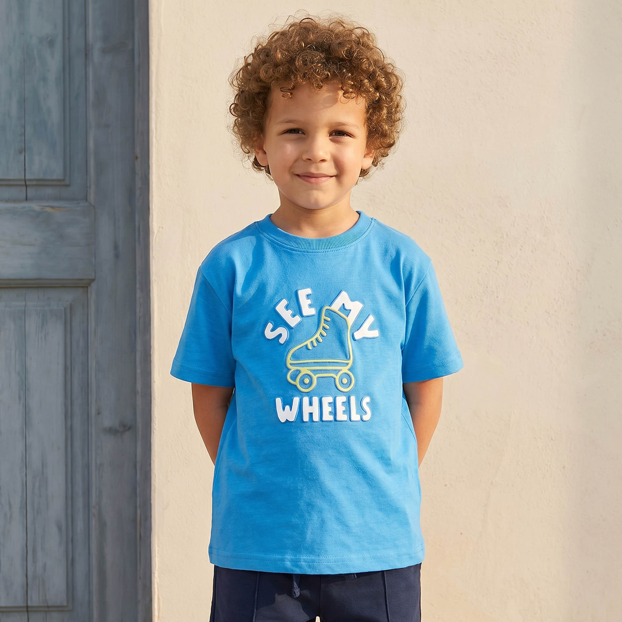 تيشيرت بياقة مستديرة وأكمام قصيرة بطبعات رولر سكيت من جونيورز-boys-clothing-tshirtsandpolos-image-1