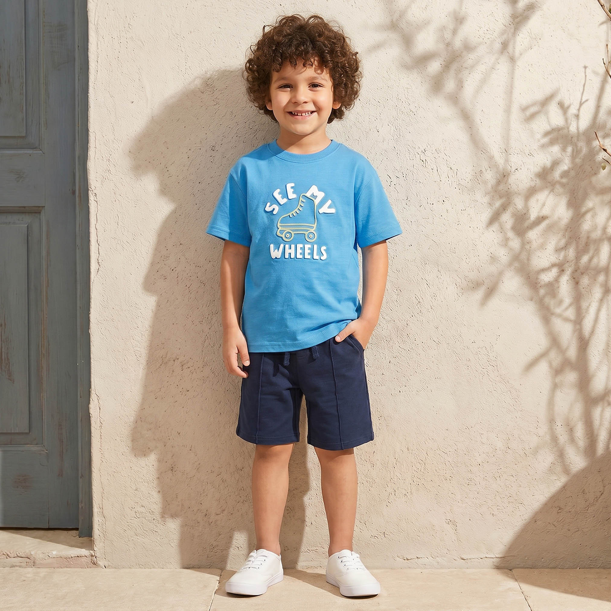 تيشيرت بياقة مستديرة وأكمام قصيرة بطبعات رولر سكيت من جونيورز-boys-clothing-tshirtsandpolos-image-2