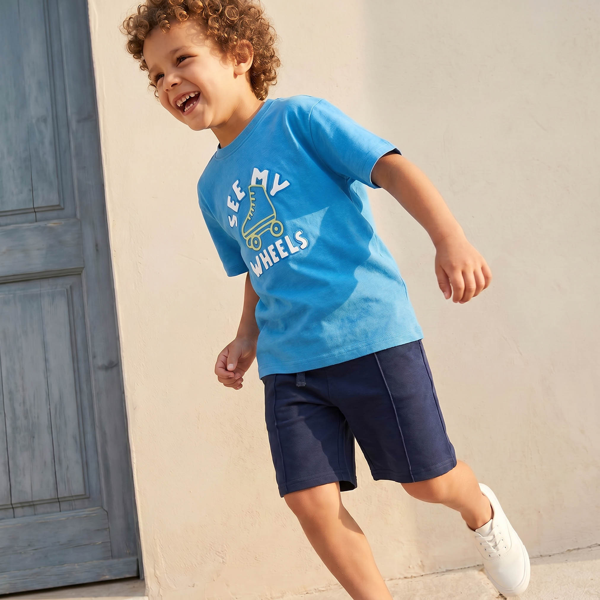 تيشيرت بياقة مستديرة وأكمام قصيرة بطبعات رولر سكيت من جونيورز-boys-clothing-tshirtsandpolos-image-6