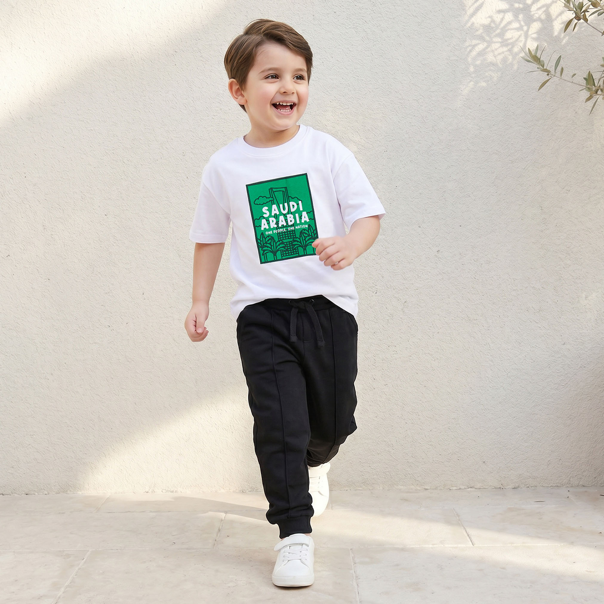 Juniors Crew Neck Short Sleeves T-shirt with KSA National Day Print-boys-clothing-tshirtsandpolos-image-2