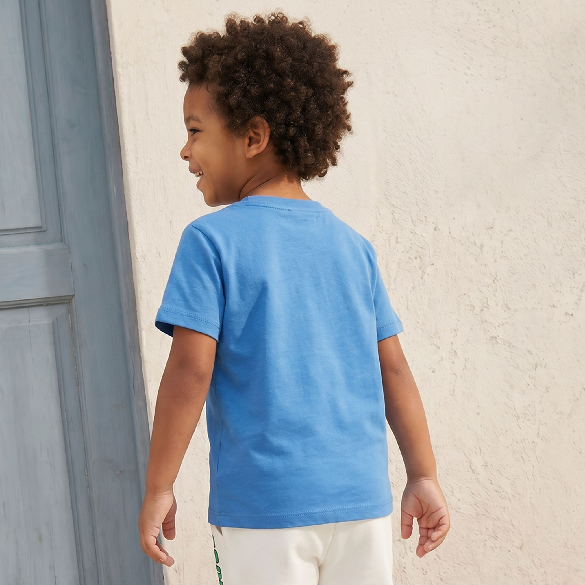 تيشيرت برقبة ضيقة وأكمام قصيرة وطبعات من جونيورز-boys-clothing-tshirtsandpolos-image-3