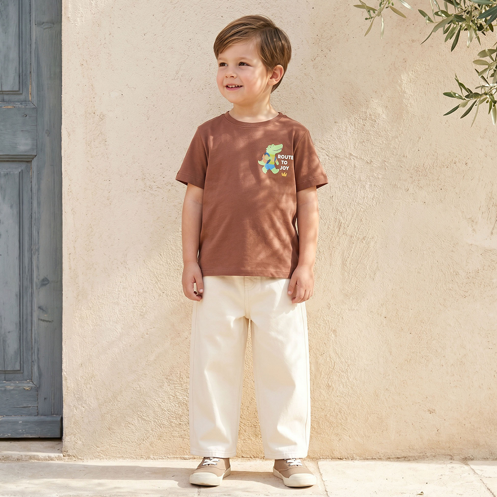تيشيرت برقبة ضيقة وأكمام قصيرة وطبعات من جونيورز-boys-clothing-tshirtsandpolos-image-2