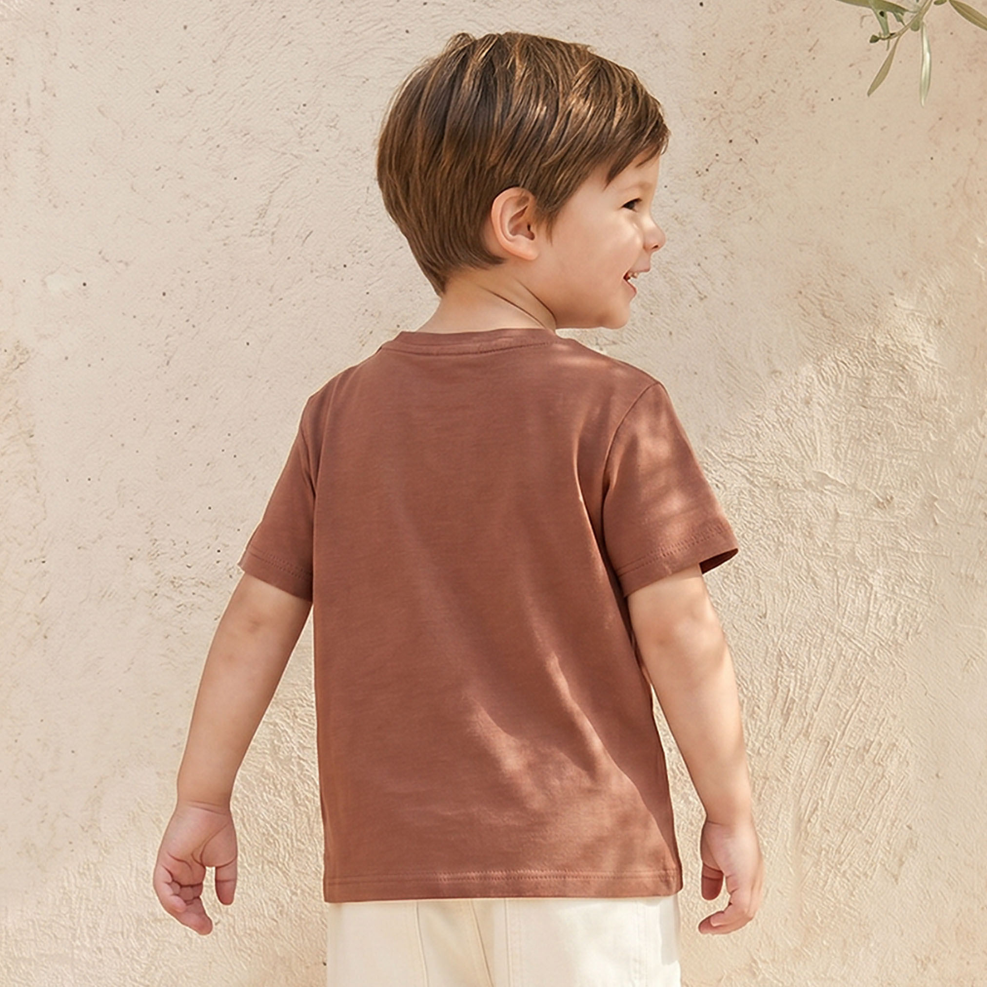 تيشيرت برقبة ضيقة وأكمام قصيرة وطبعات من جونيورز-boys-clothing-tshirtsandpolos-image-3