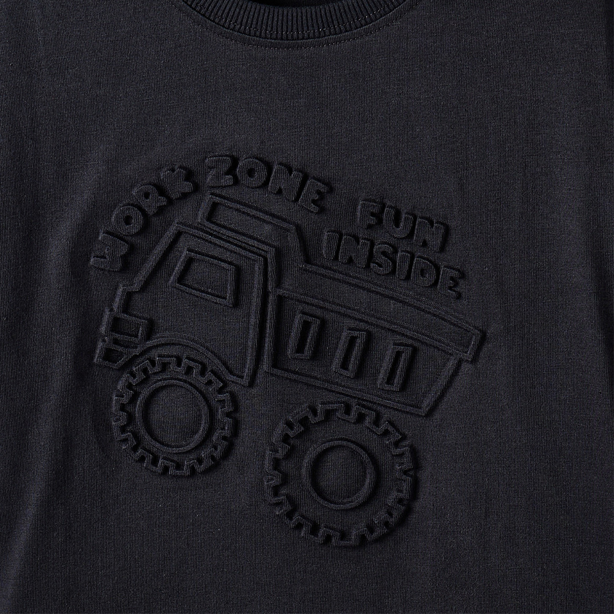 تيشيرت بياقة ضيقة وأكمام قصيرة وطبعات منقوشة من جونيورز-boys-clothing-tshirtsandpolos-image-4