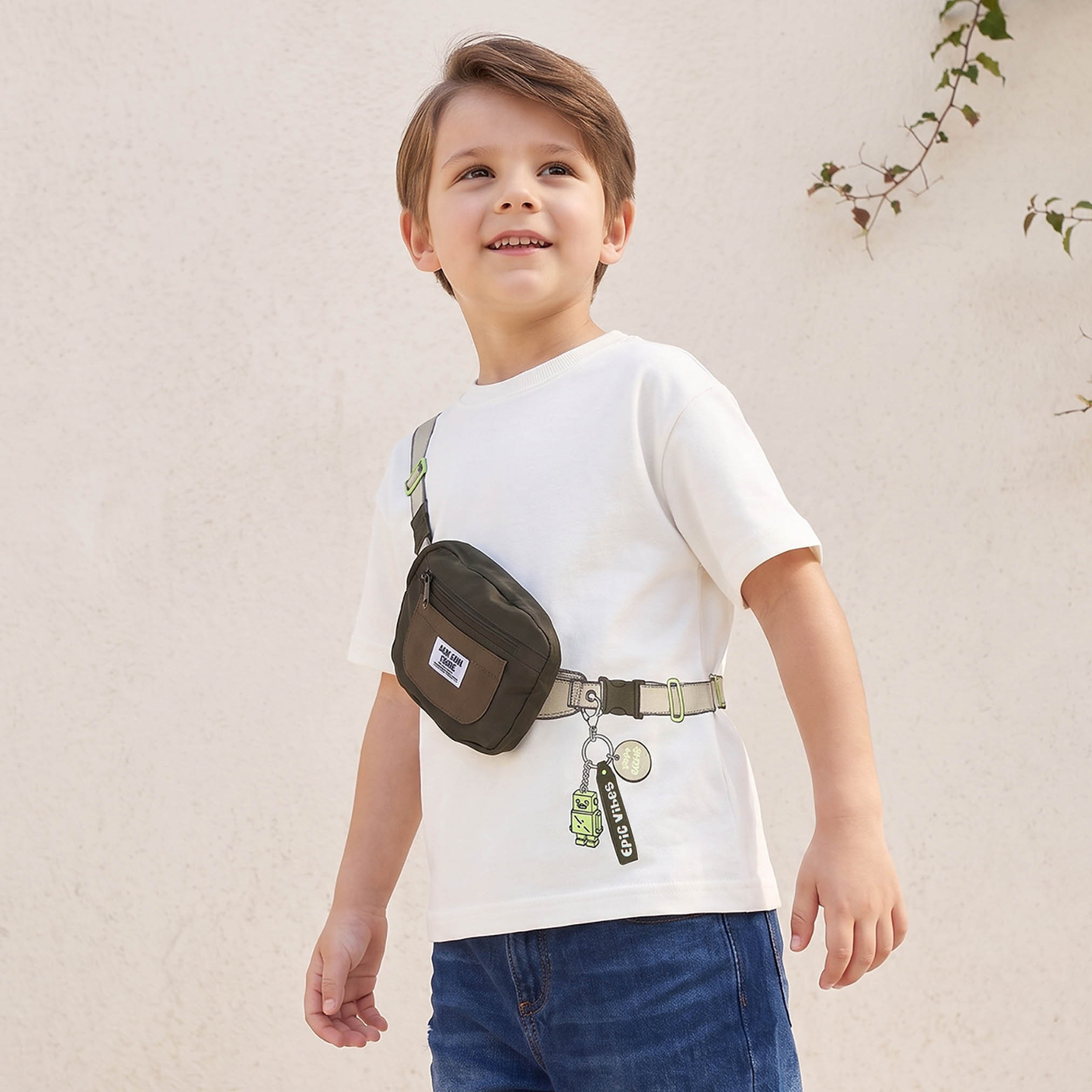 Juniors Crew Neck Short Sleeves T-shirt with Pouch Applique-boys-clothing-tshirtsandpolos-image-1