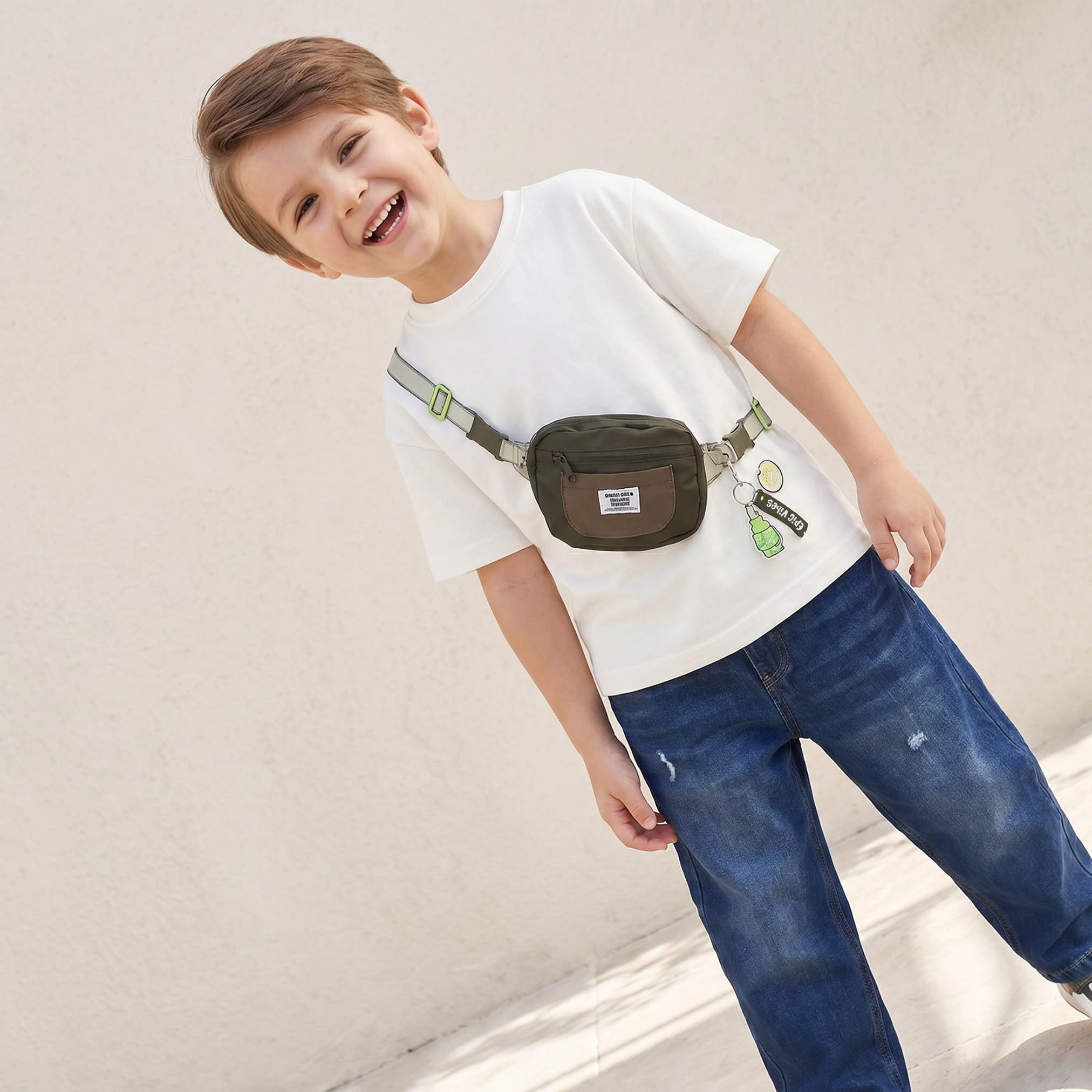 Juniors Crew Neck Short Sleeves T-shirt with Pouch Applique-boys-clothing-tshirtsandpolos-image-5