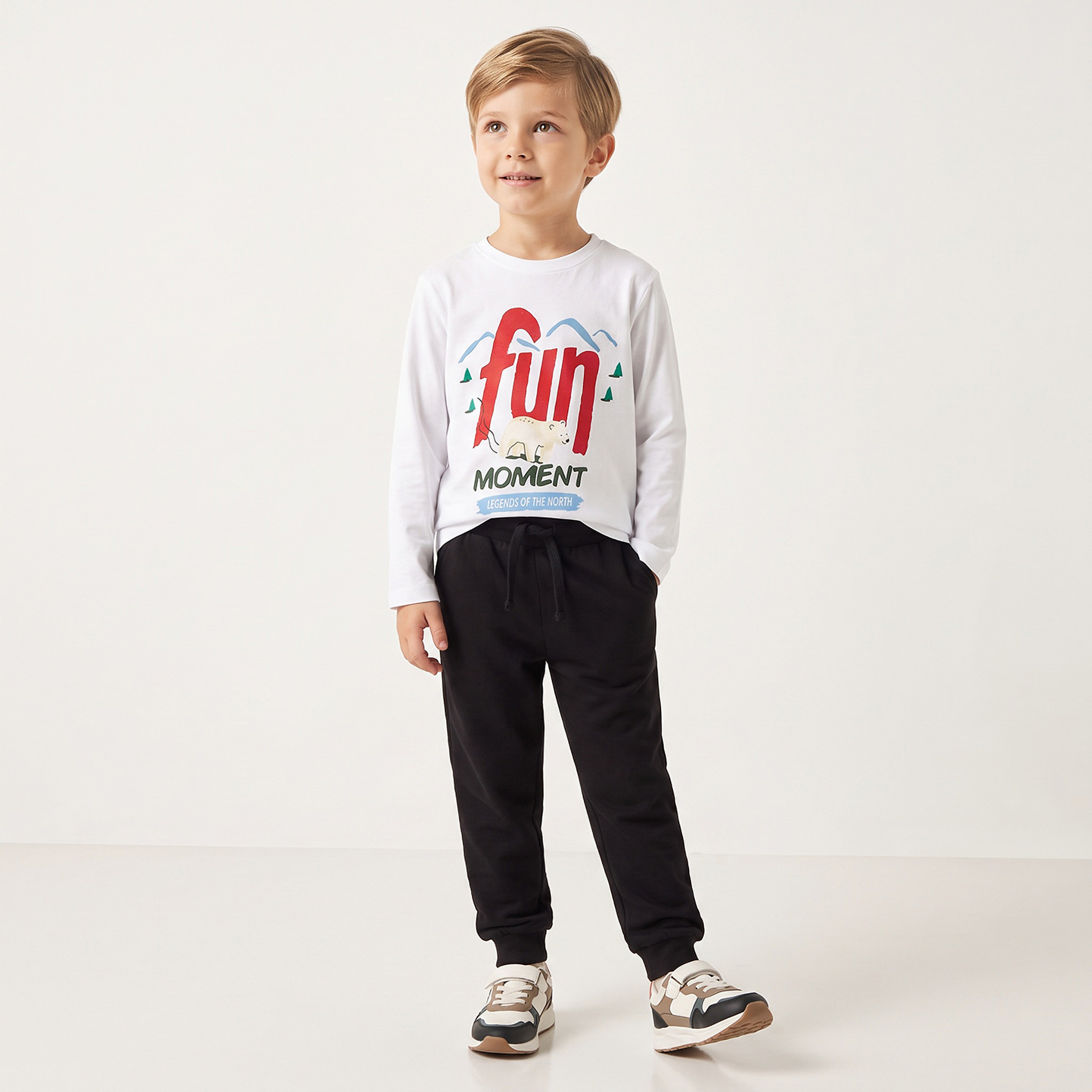 تيشيرت بياقة ضيقة وأكمام طويلة وطبعات من جونيورز-boys-clothing-tshirtsandpolos-image-5