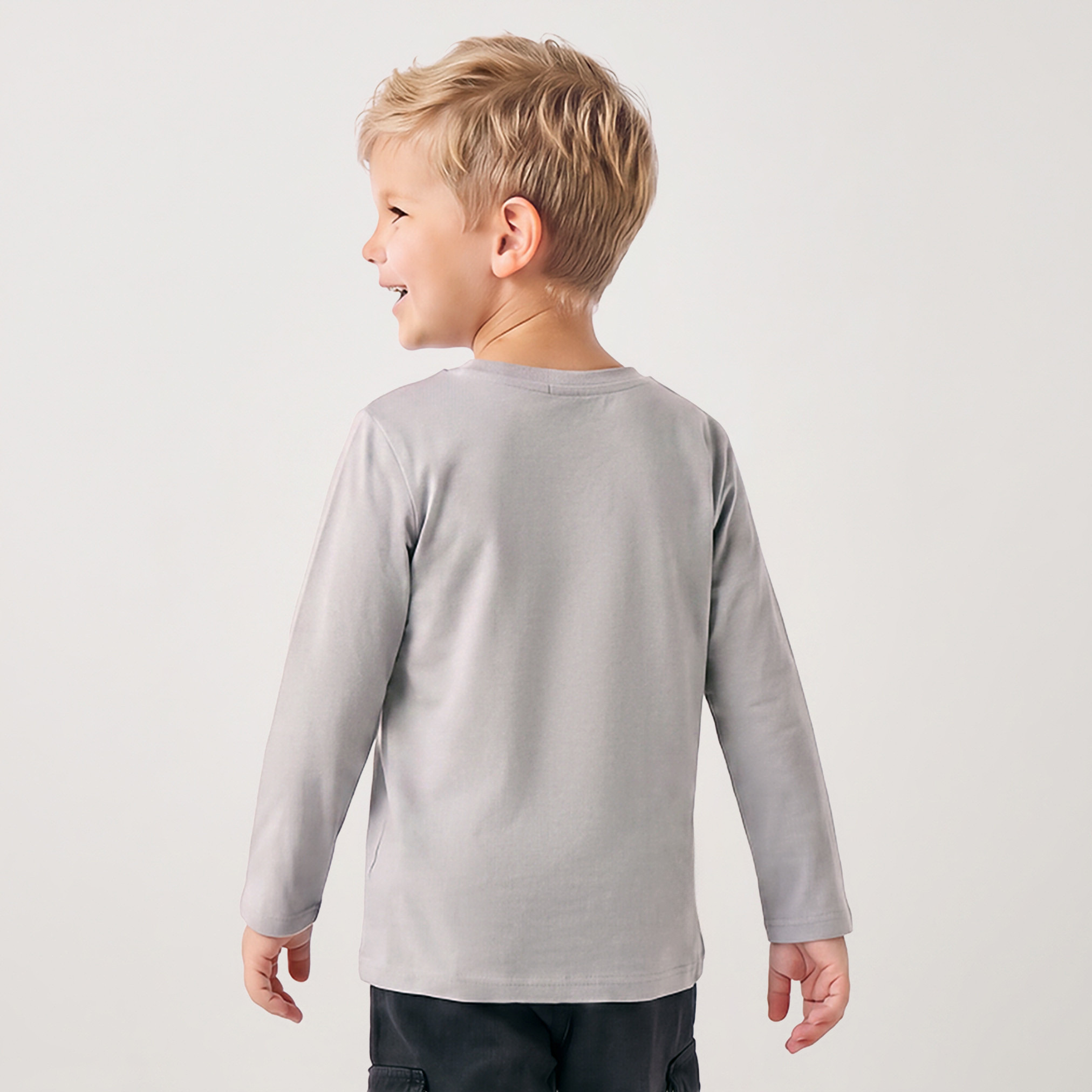 تيشيرت بأكمام طويلة وياقة ضيقة وطبعات بطريق من جونيورز-boys-clothing-tshirtsandpolos-image-3
