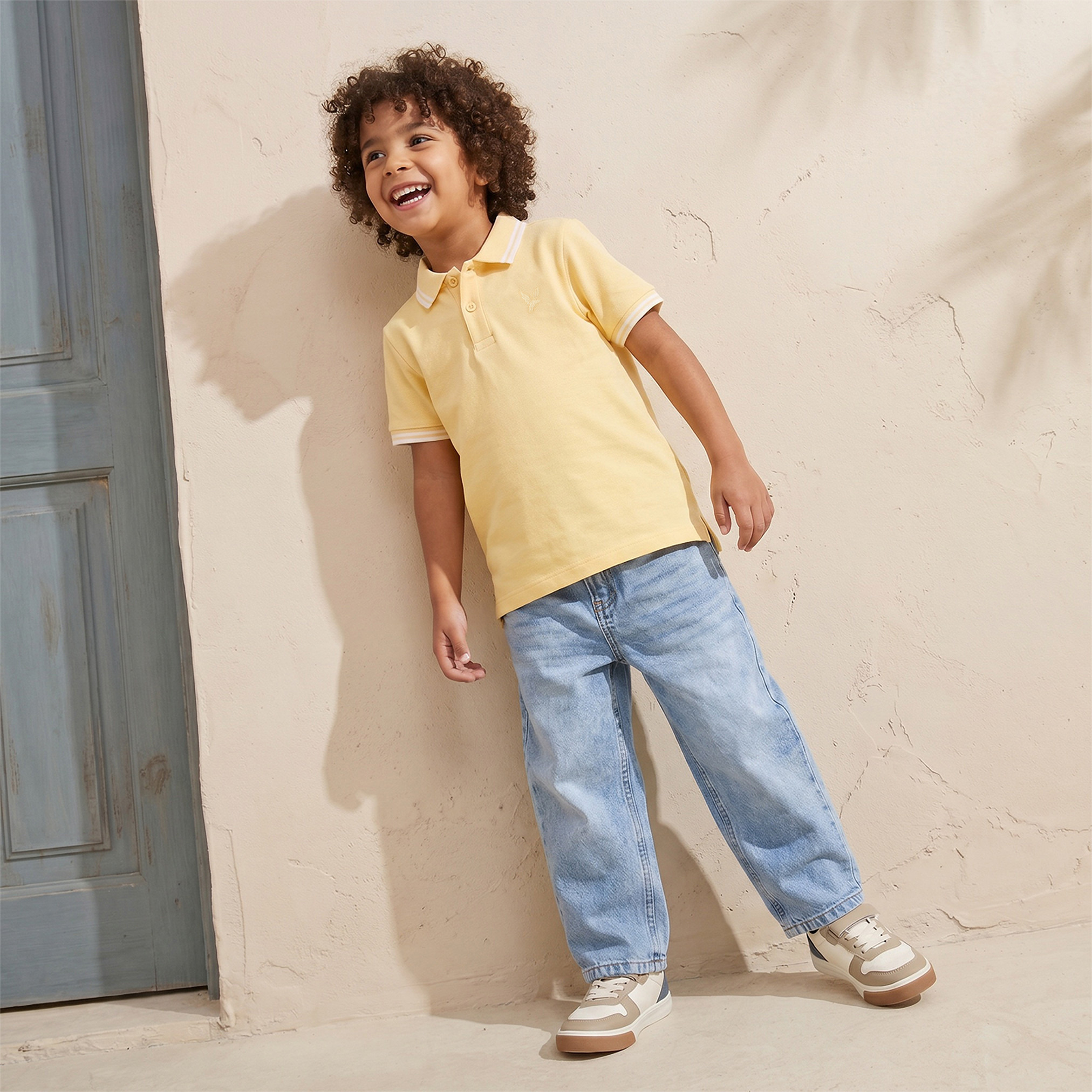 تيشيرت بولو بياقة عادية وأكمام قصيرة وخطوط مغايرة من جونيورز-boys-clothing-tshirtsandpolos-image-5