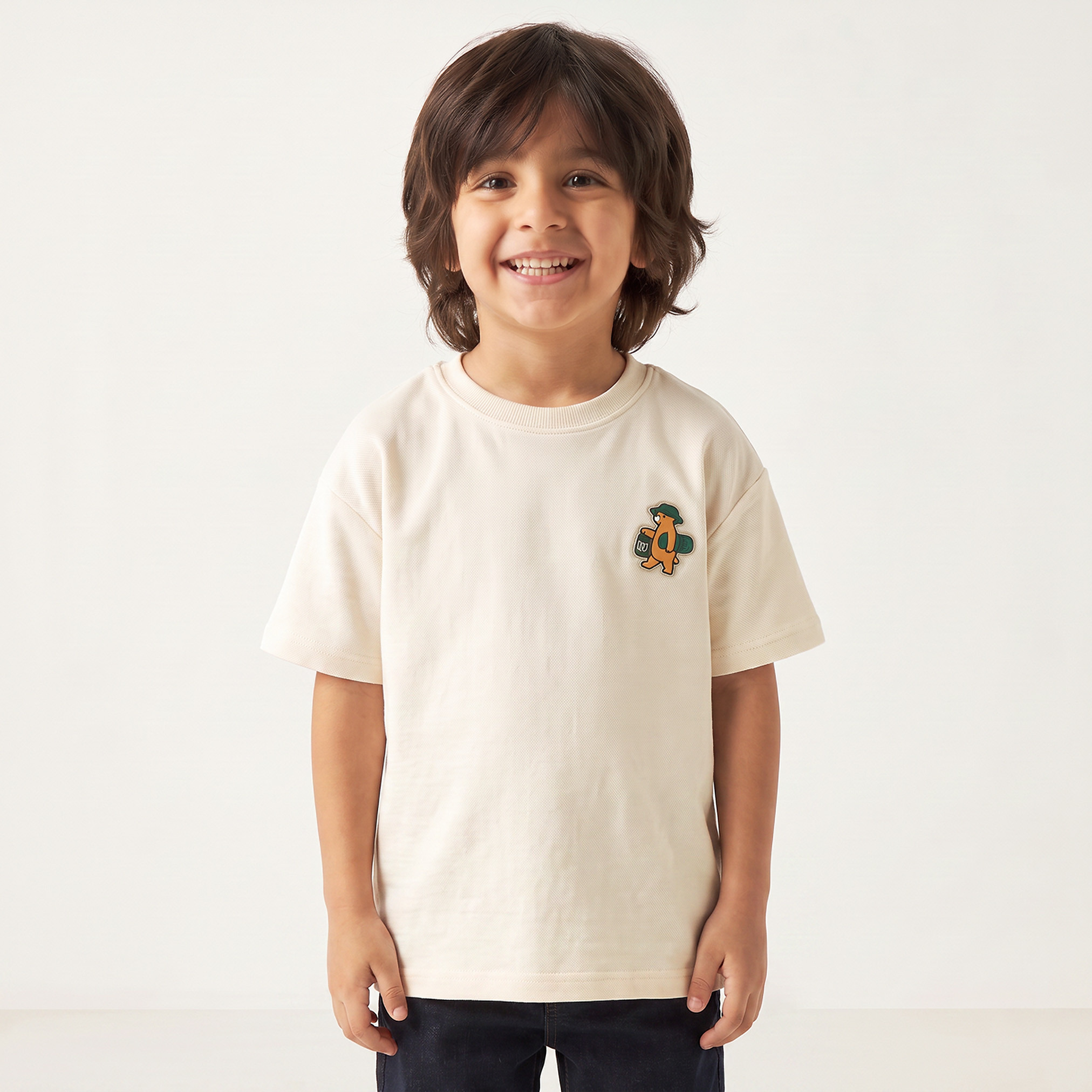 تيشيرت بياقة ضيقة وأكمام قصيرة وزخارف من جونيورز-boys-clothing-tshirtsandpolos-image-1
