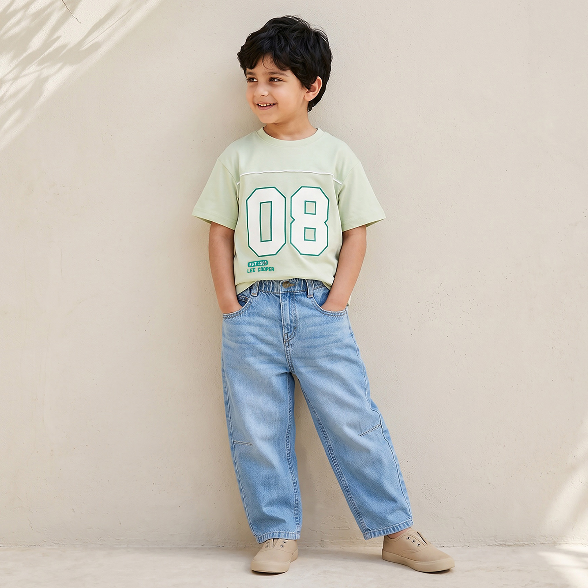 Juniors Mid Rise Balloon Fit Jeans with Pockets-boys-clothing-bottoms-jeans-image-2