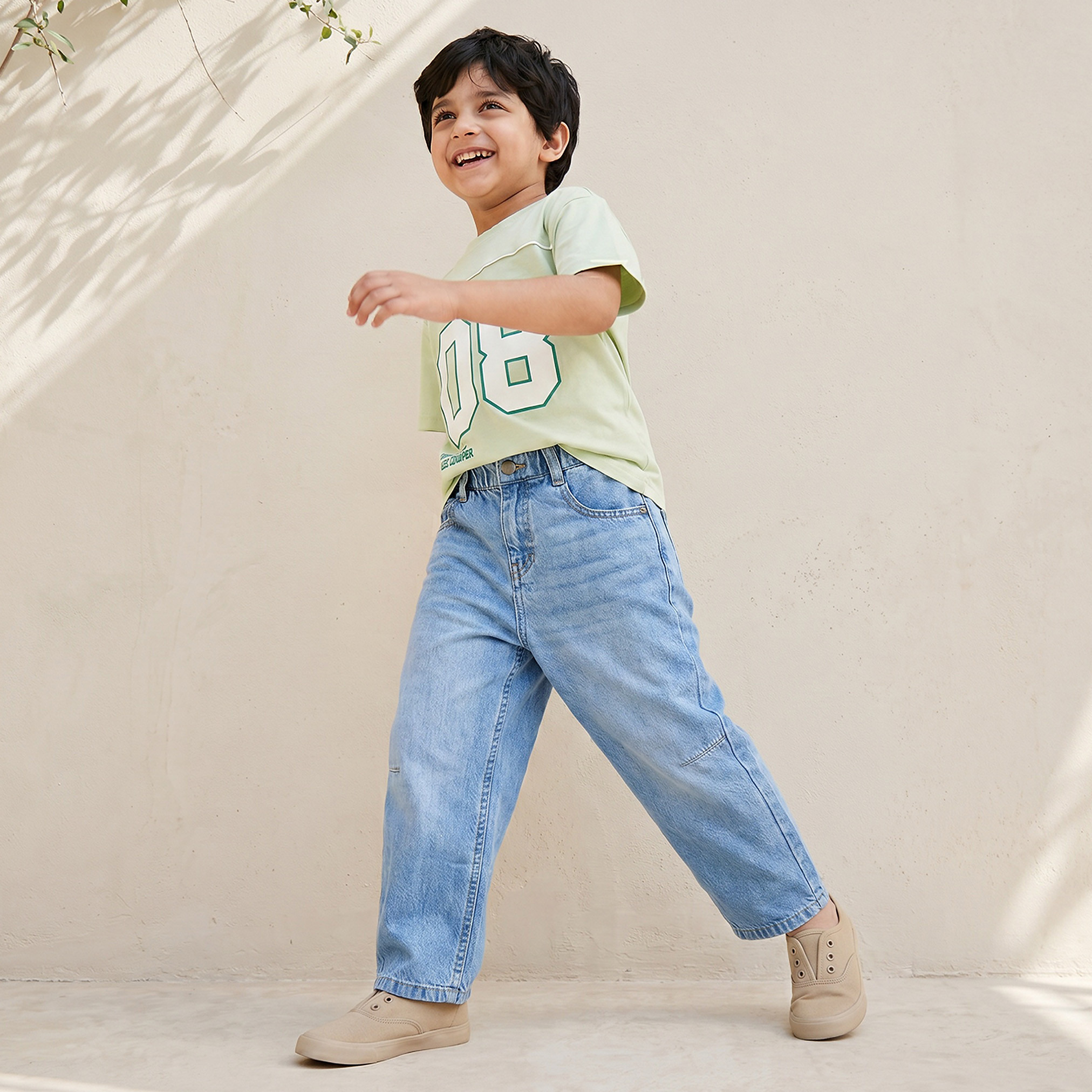 Juniors Mid Rise Balloon Fit Jeans with Pockets-boys-clothing-bottoms-jeans-image-5