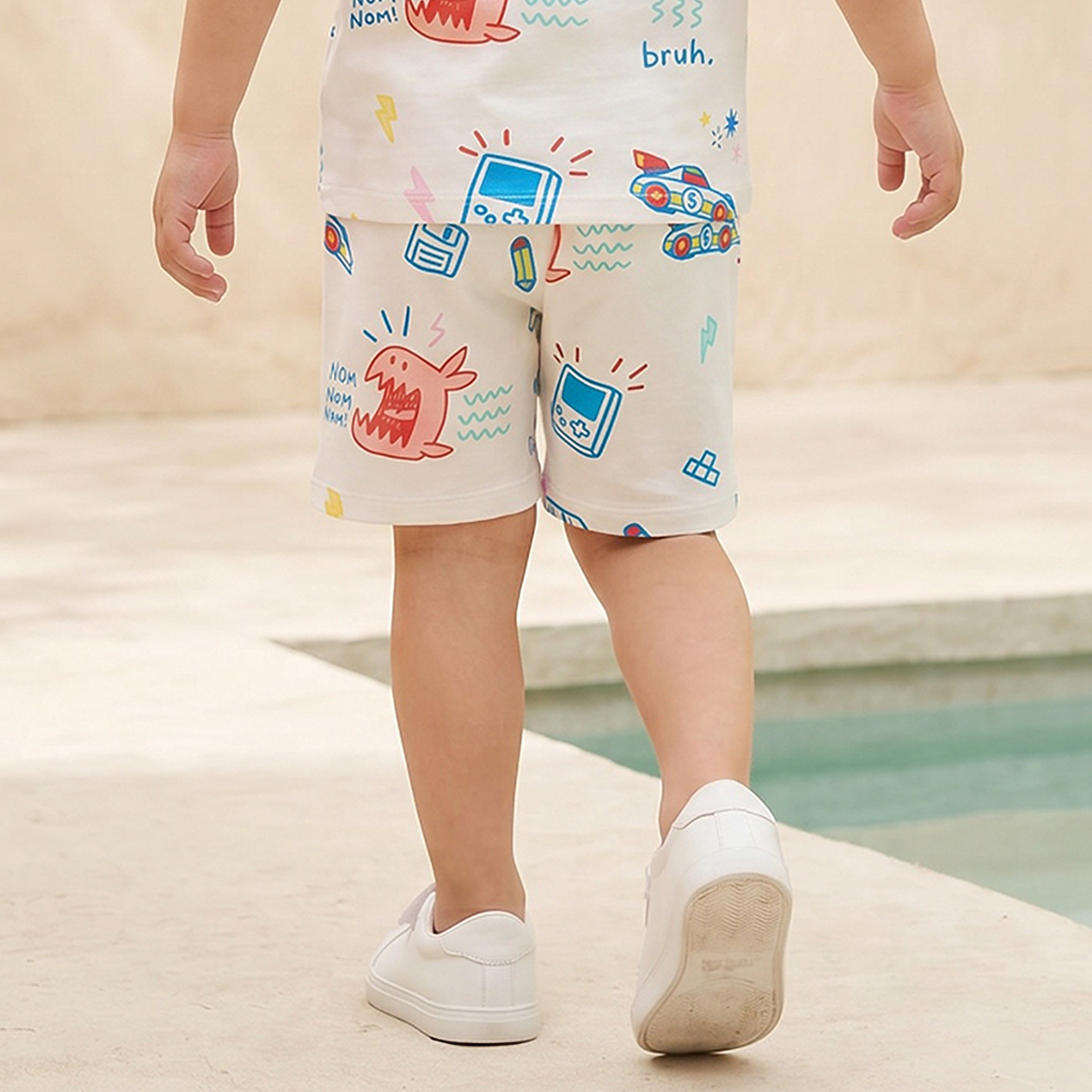 شورت بطول الركبة بخصر برباط شد وطبعة ألعاب من جونيورز-baby-boys-clothing-bottoms-shorts-image-3