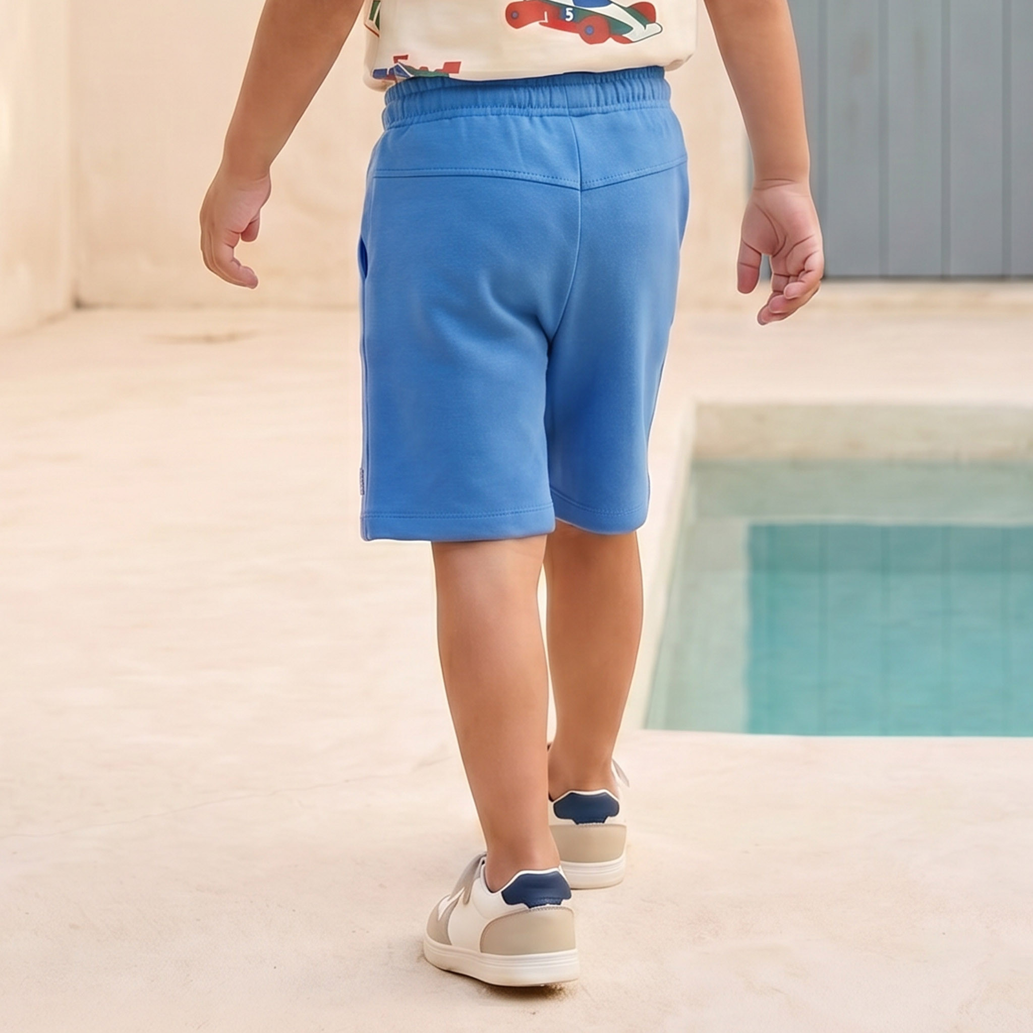 شورت طول الركبة برباط خصر مطاطي من جونيورز-baby-boys-clothing-bottoms-shorts-image-3