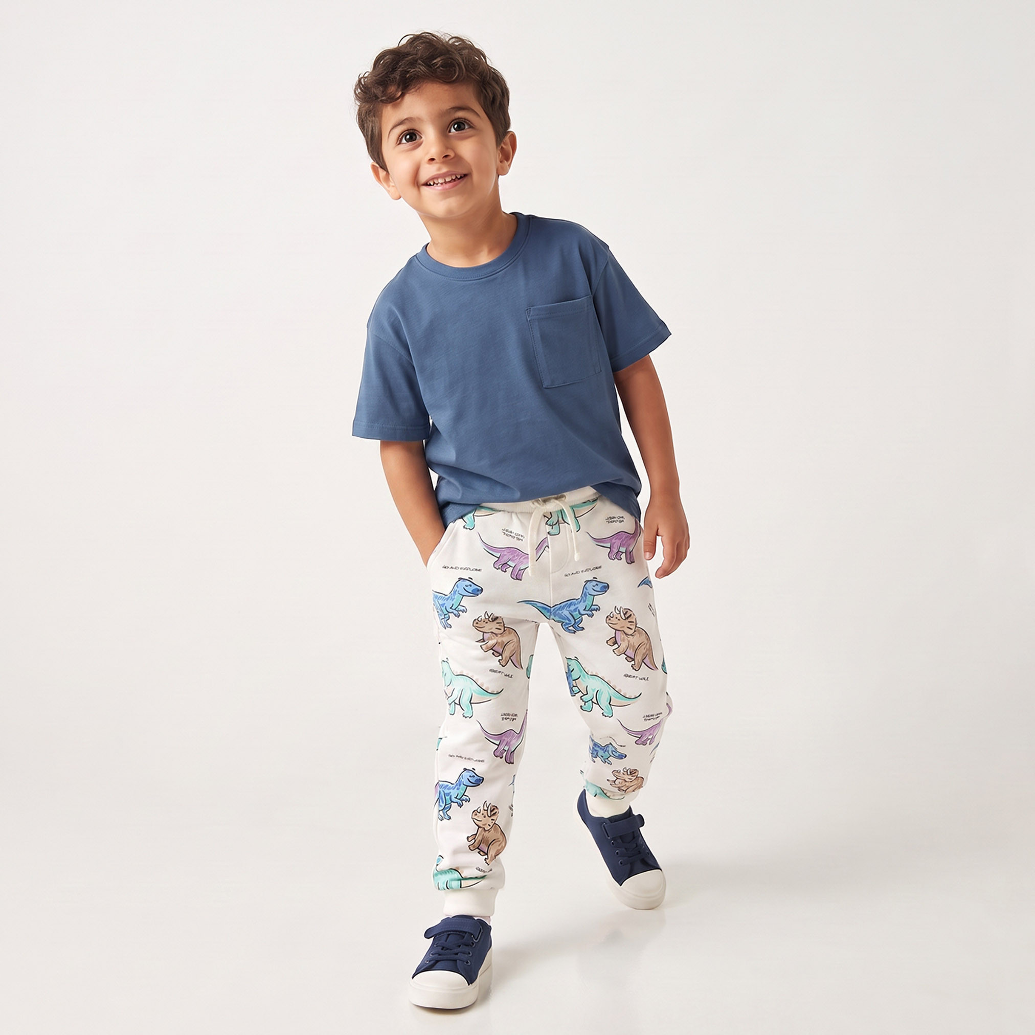 بنطلون رياضي بطبعات ديناصور ورباط خصر مطاطي من جونيورز-boys-clothing-bottoms-joggersandtrackpants-image-4