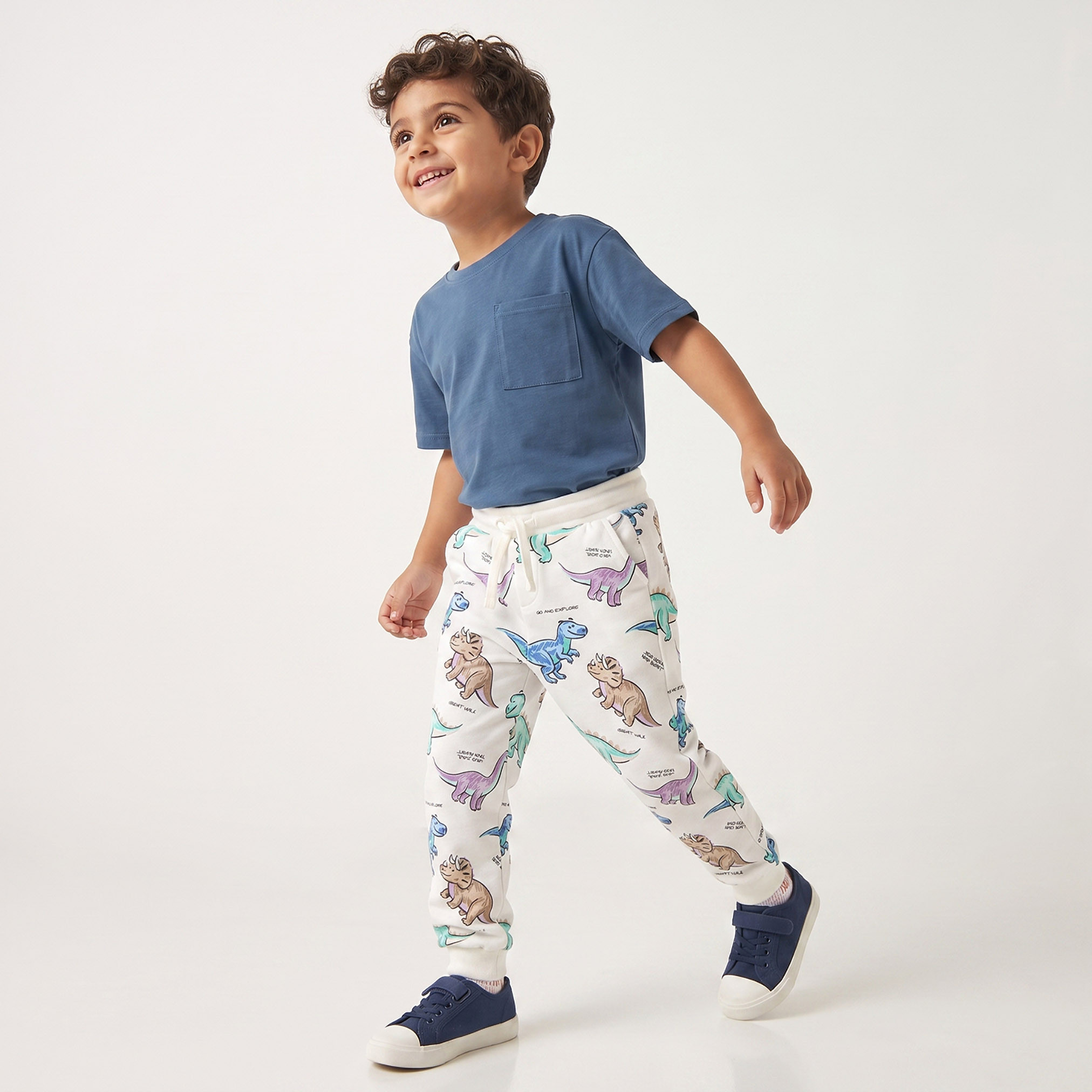 بنطلون رياضي بطبعات ديناصور ورباط خصر مطاطي من جونيورز-boys-clothing-bottoms-joggersandtrackpants-image-5