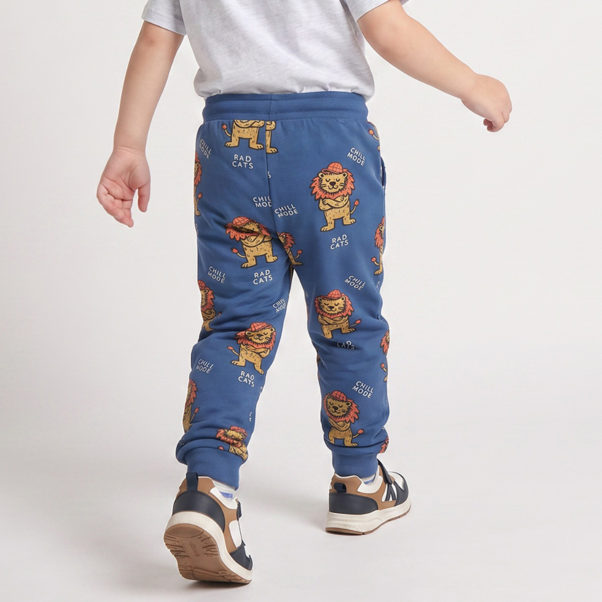 Juniors Elasticated Drawstring Waist Joggers with Lion Print-boys-clothing-bottoms-joggersandtrackpants-image-3