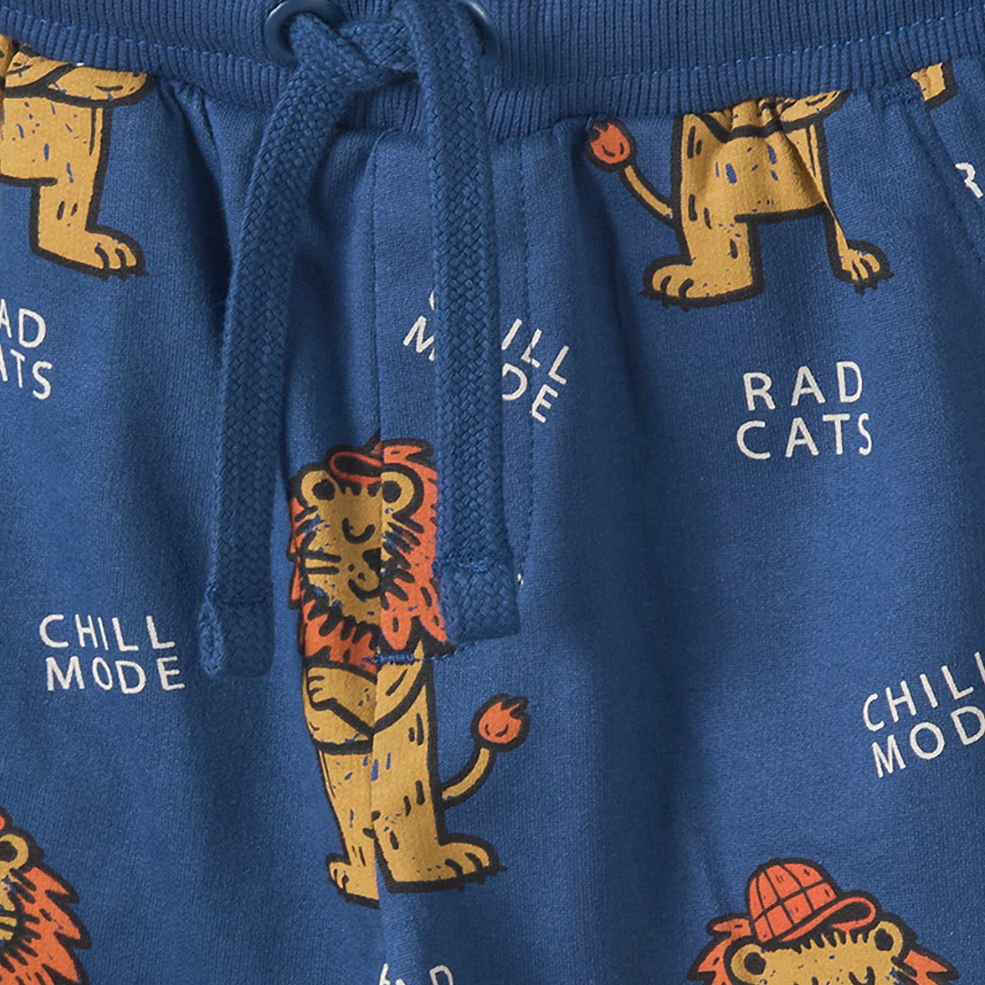 Juniors Elasticated Drawstring Waist Joggers with Lion Print-boys-clothing-bottoms-joggersandtrackpants-image-4