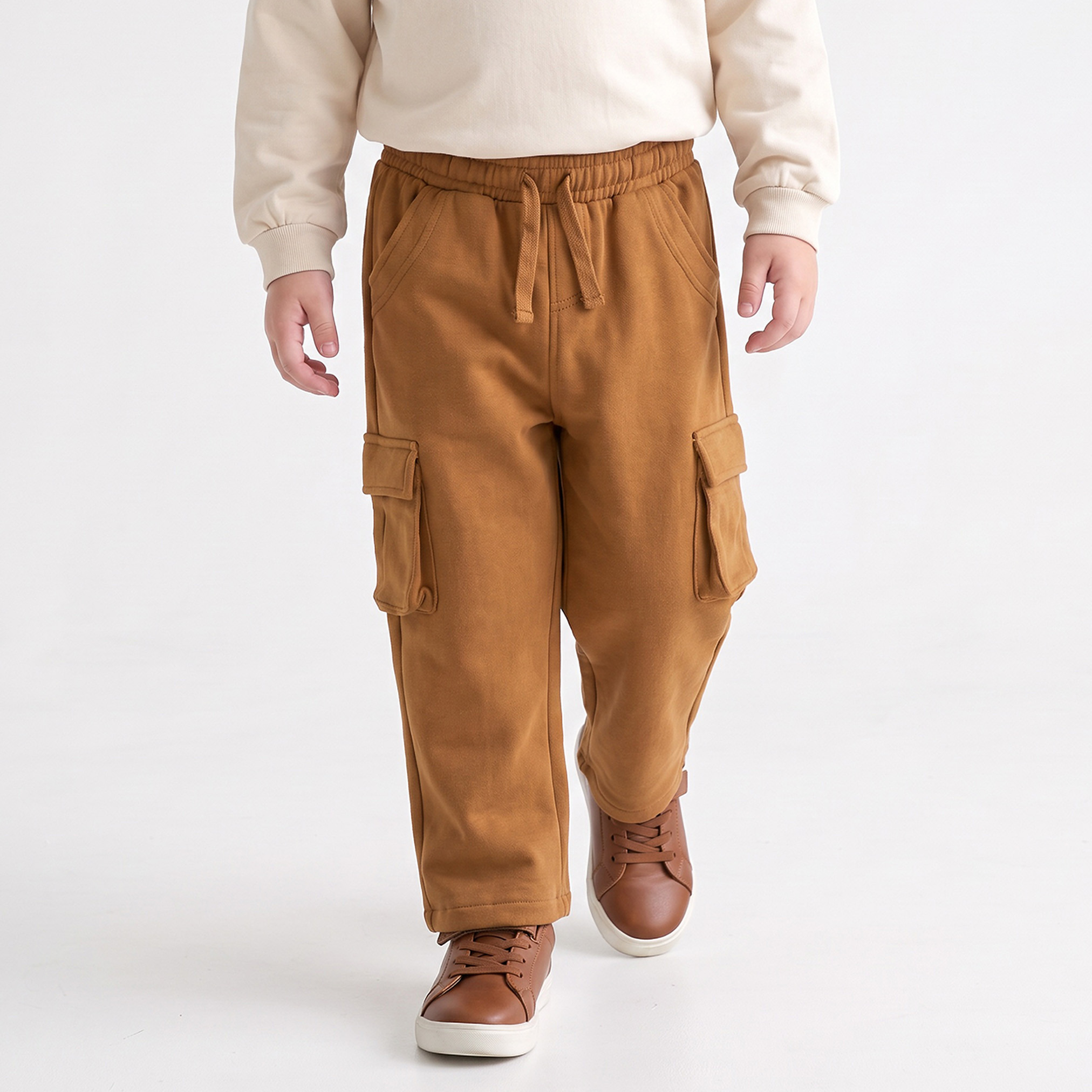 بنطلون كارجو بخصر مطاطي ورباط وجيوب من جونيورز-boys-clothing-bottoms-joggersandtrackpants-image-1