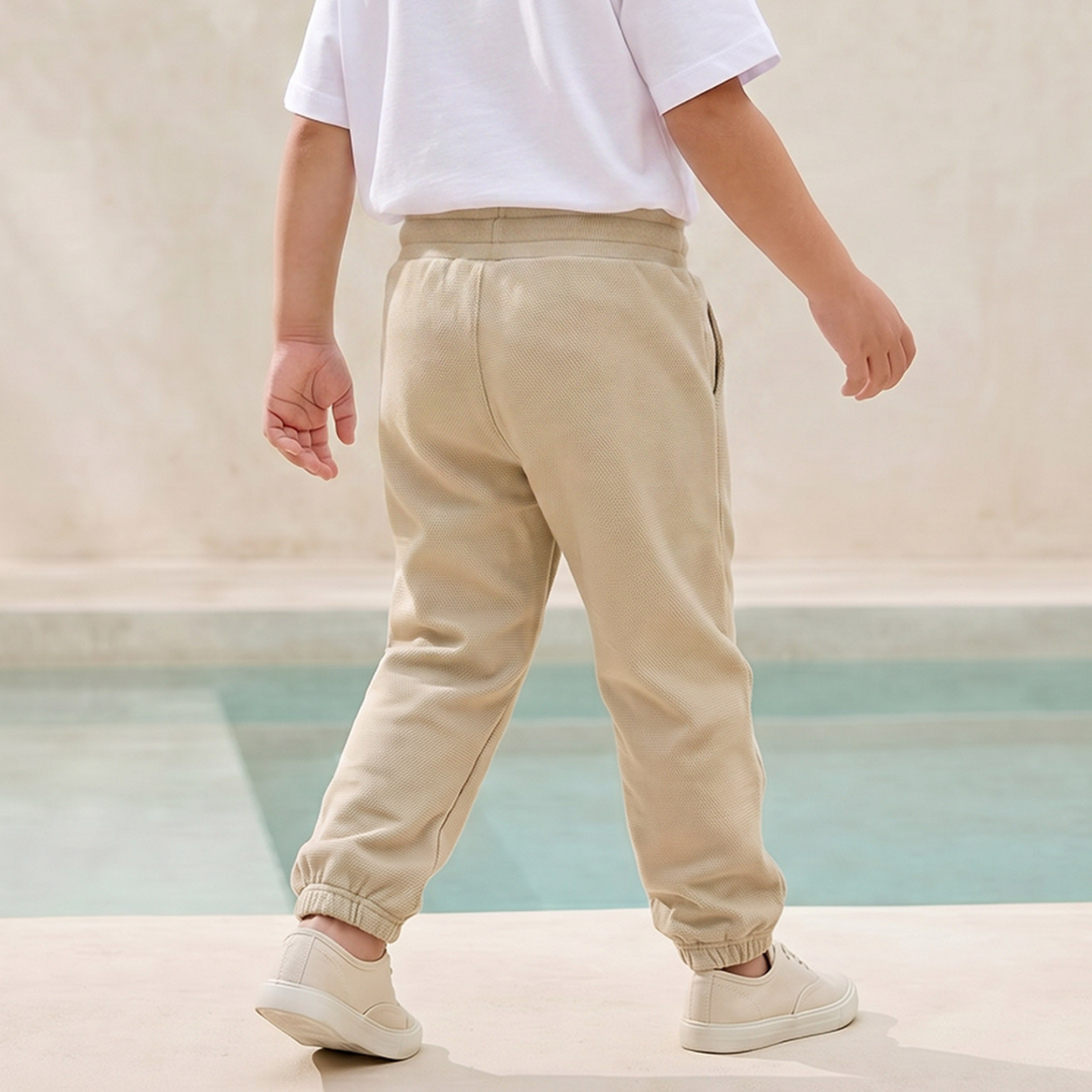 Juniors Elasticated Drawstring Joggers with Textured Design-boys-clothing-bottoms-joggersandtrackpants-image-3