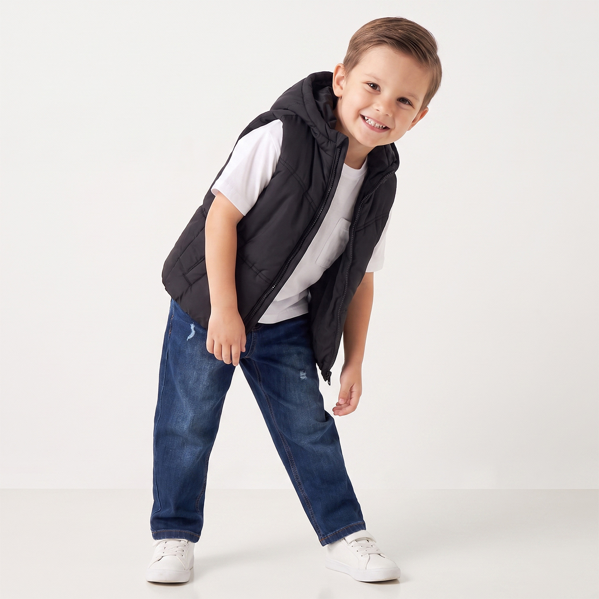 Juniors Puffer Gilet with Hood-boys-clothing-jacketsandcoats-image-5