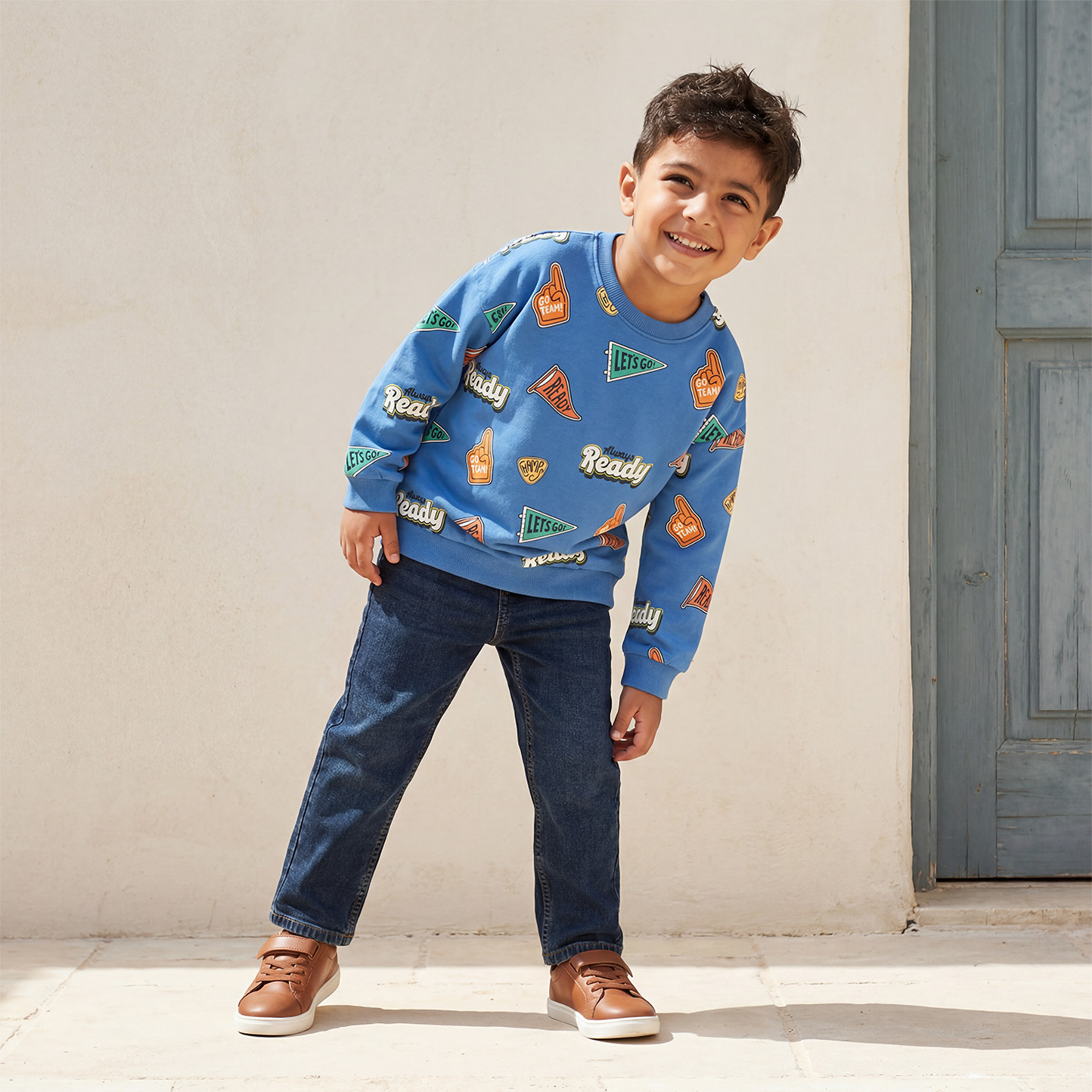 سويت شيرت بأكمام طويلة وطبعات شعار من جونيورز-baby-boys-clothing-winterwear-sweatshirts-image-2