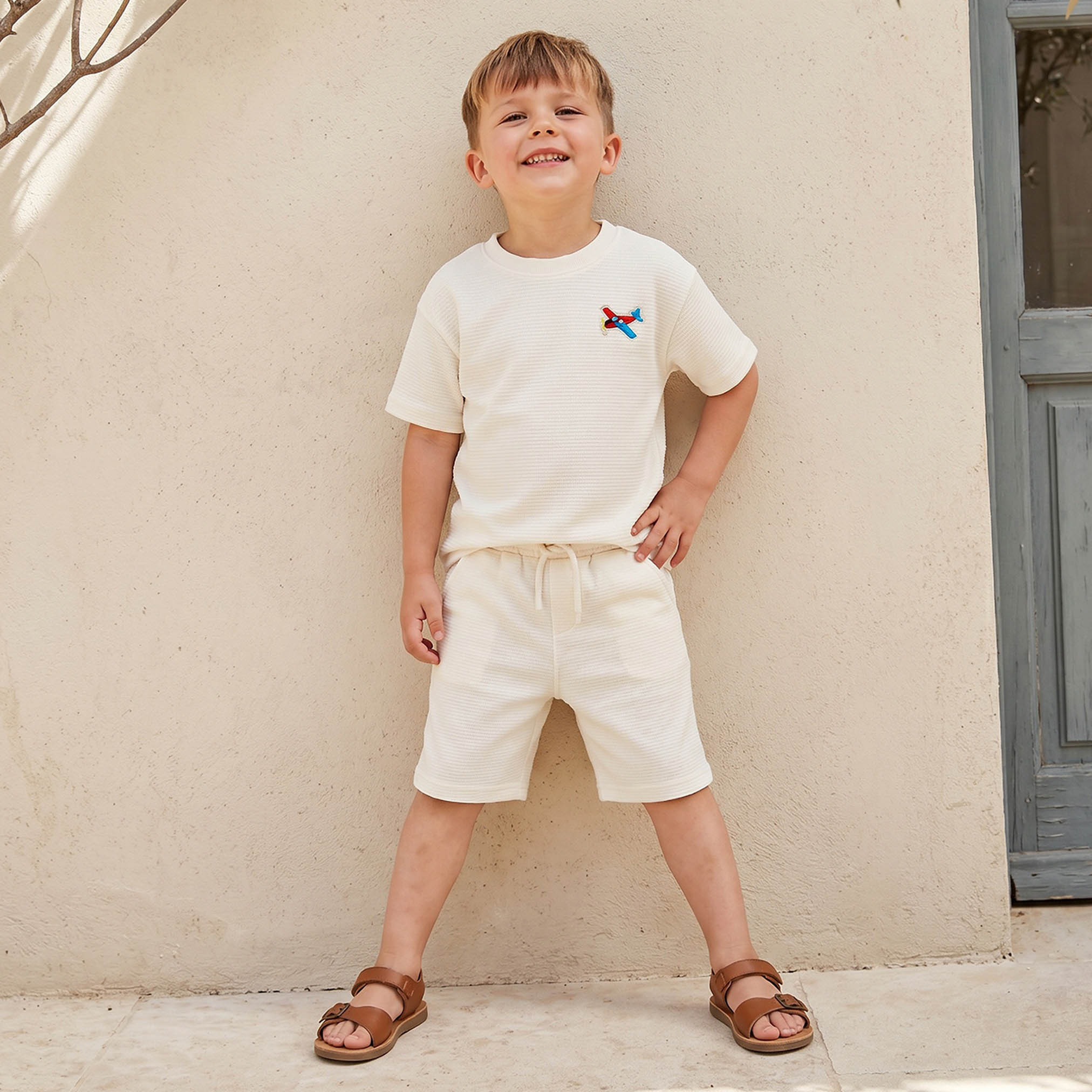 Juniors Crew Neck Short Sleeves T-shirt and Shorts Set with Textured Design-boys-clothing-setsandcoords-image-7