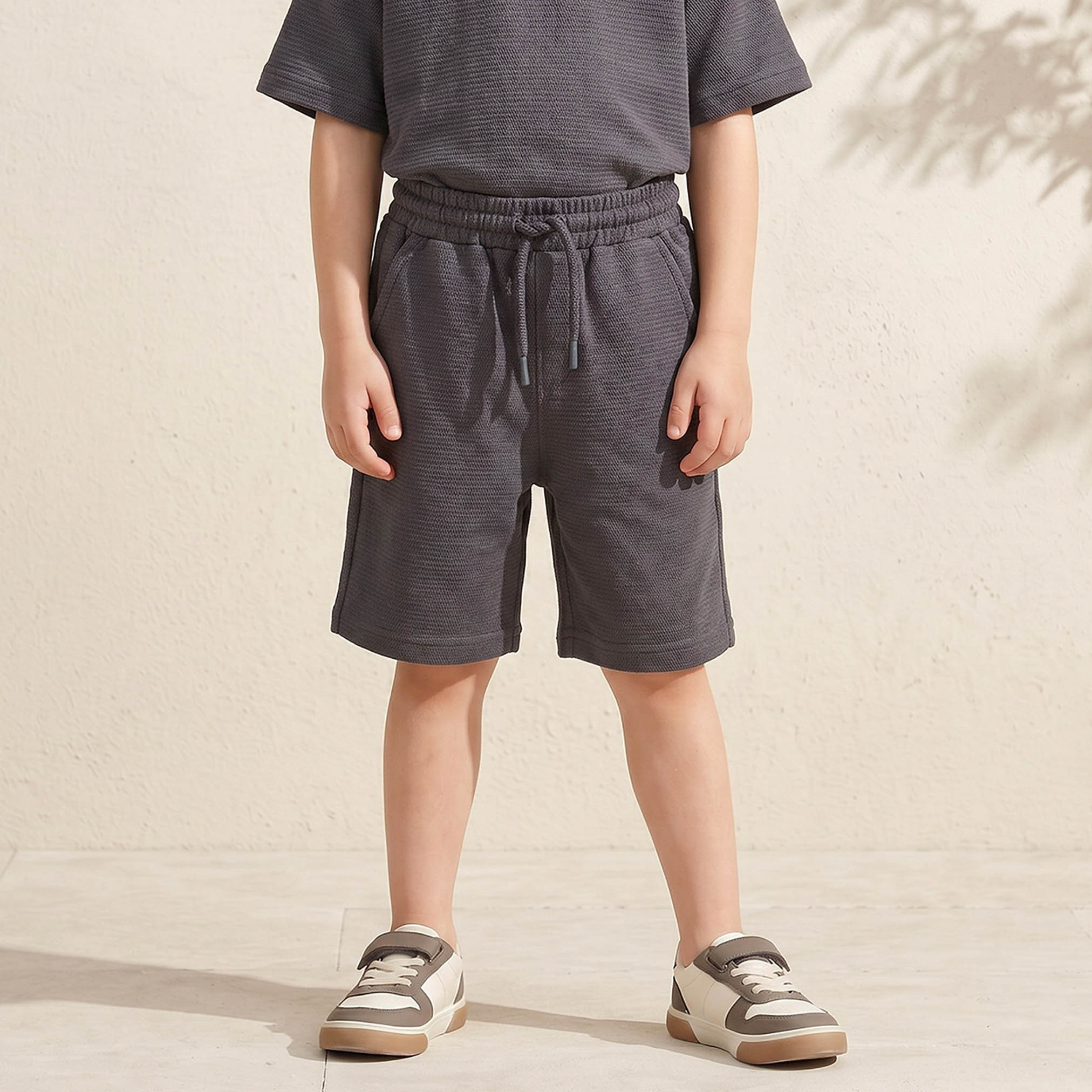 Juniors Crew Neck Short Sleeves T-shirt and Shorts Set with Textured Design-boys-clothing-setsandcoords-image-3