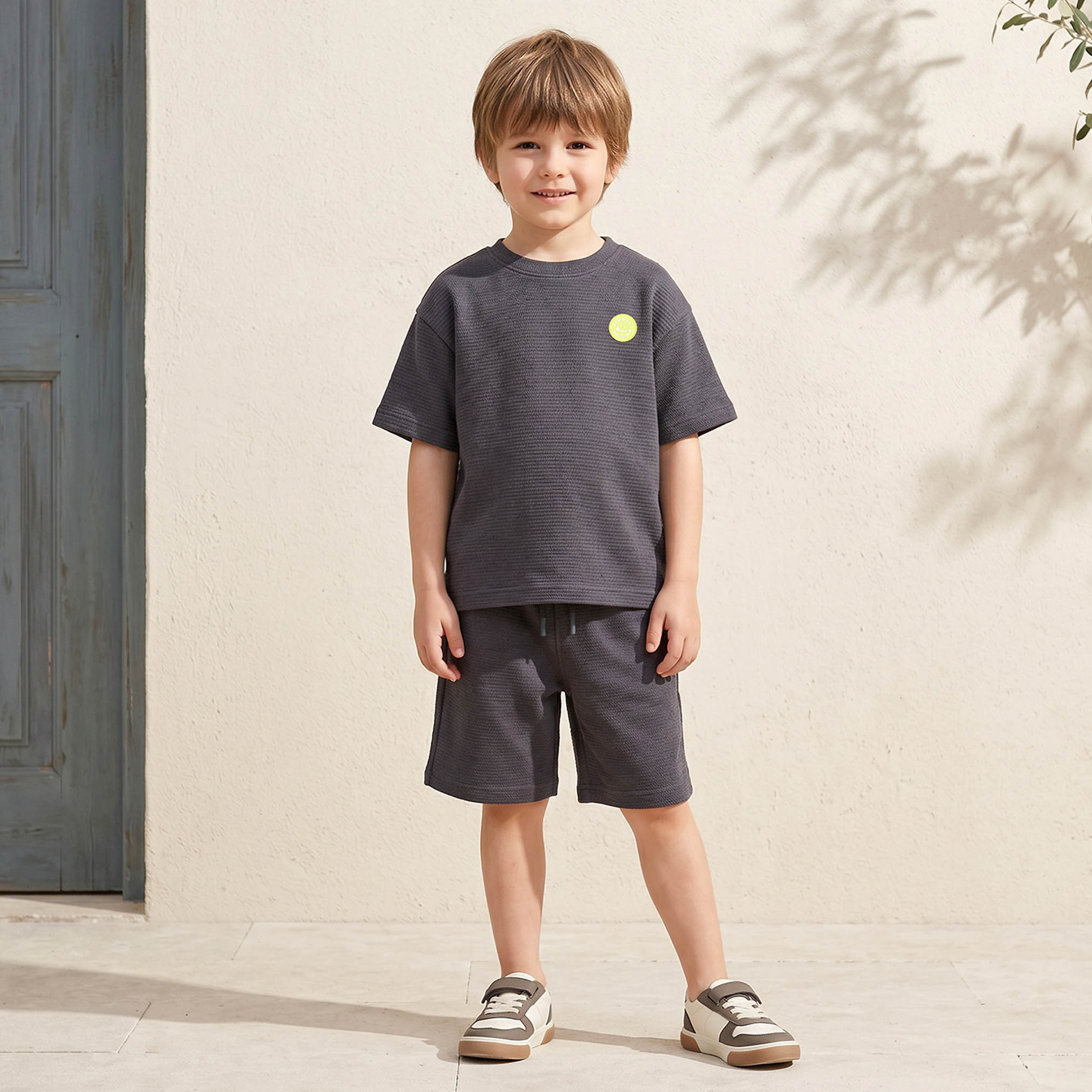 Juniors Crew Neck Short Sleeves T-shirt and Shorts Set with Textured Design-boys-clothing-setsandcoords-image-7