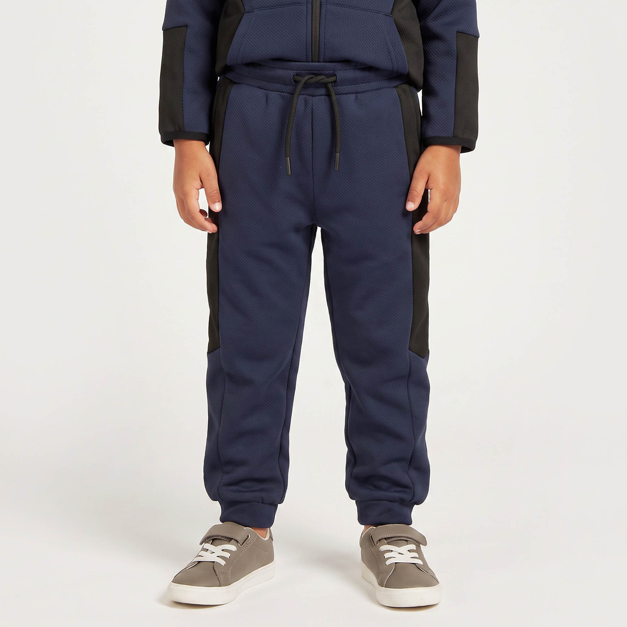 Juniors Hooded Neck Long Sleeves Jacket and Joggers Set with Kangaroo Pocket-boys-clothing-setsandcoords-image-3