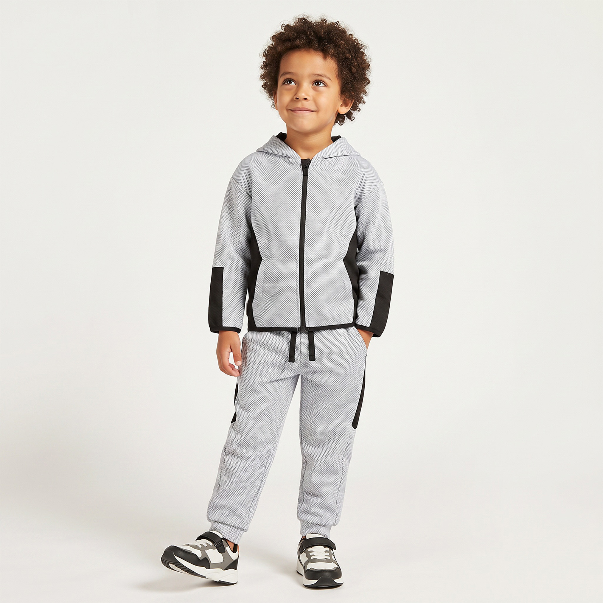 طقم جاكيت بقبعة وأكمام طويلة وبنطلون جوغرز بجيب كانغارو من جونيورز-boys-clothing-setsandcoords-image-7