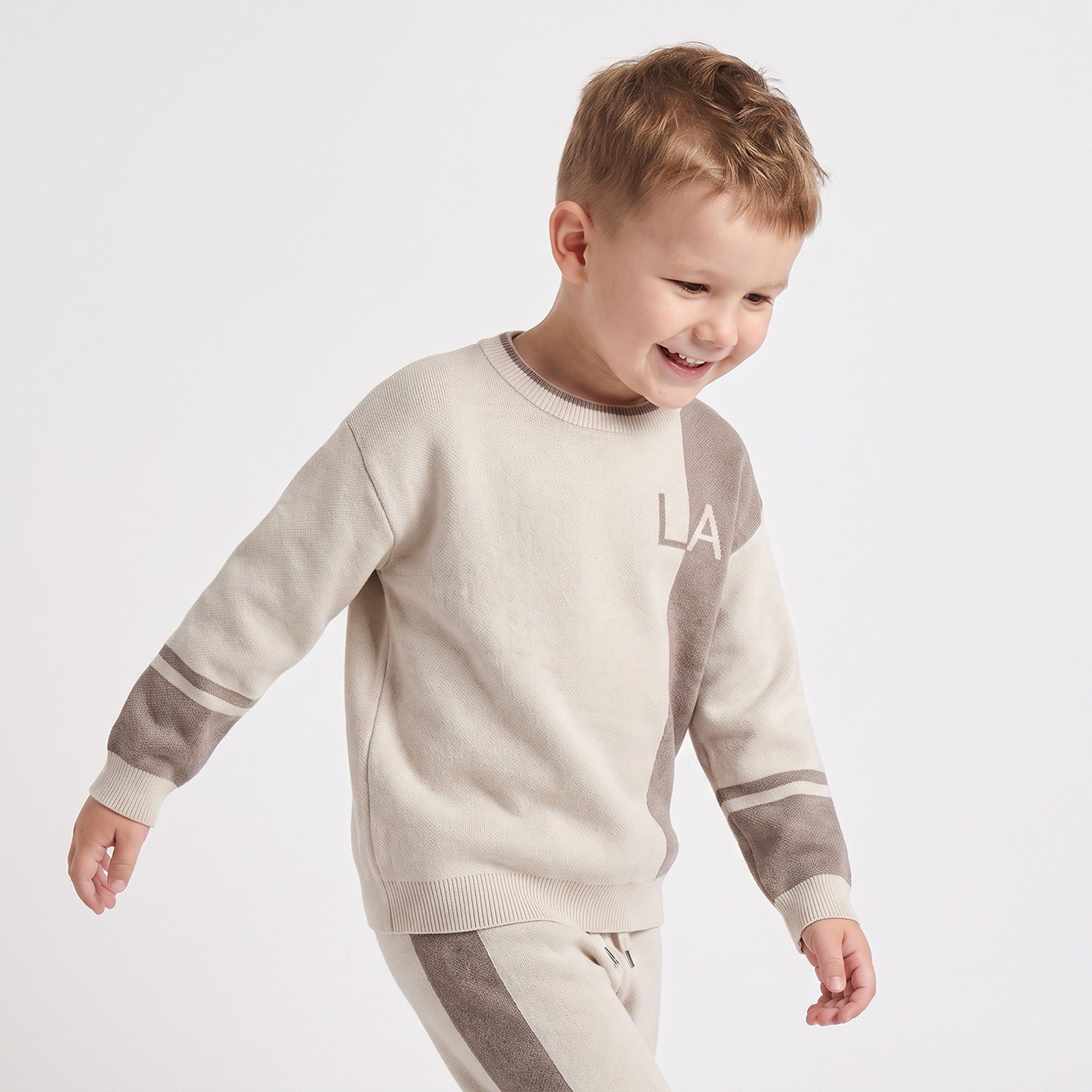 Juniors Crew Neck Long Sleeves Sweatshirt and Joggers Set with Panelled Design-baby-boys-clothing-setsandcoords-image-2