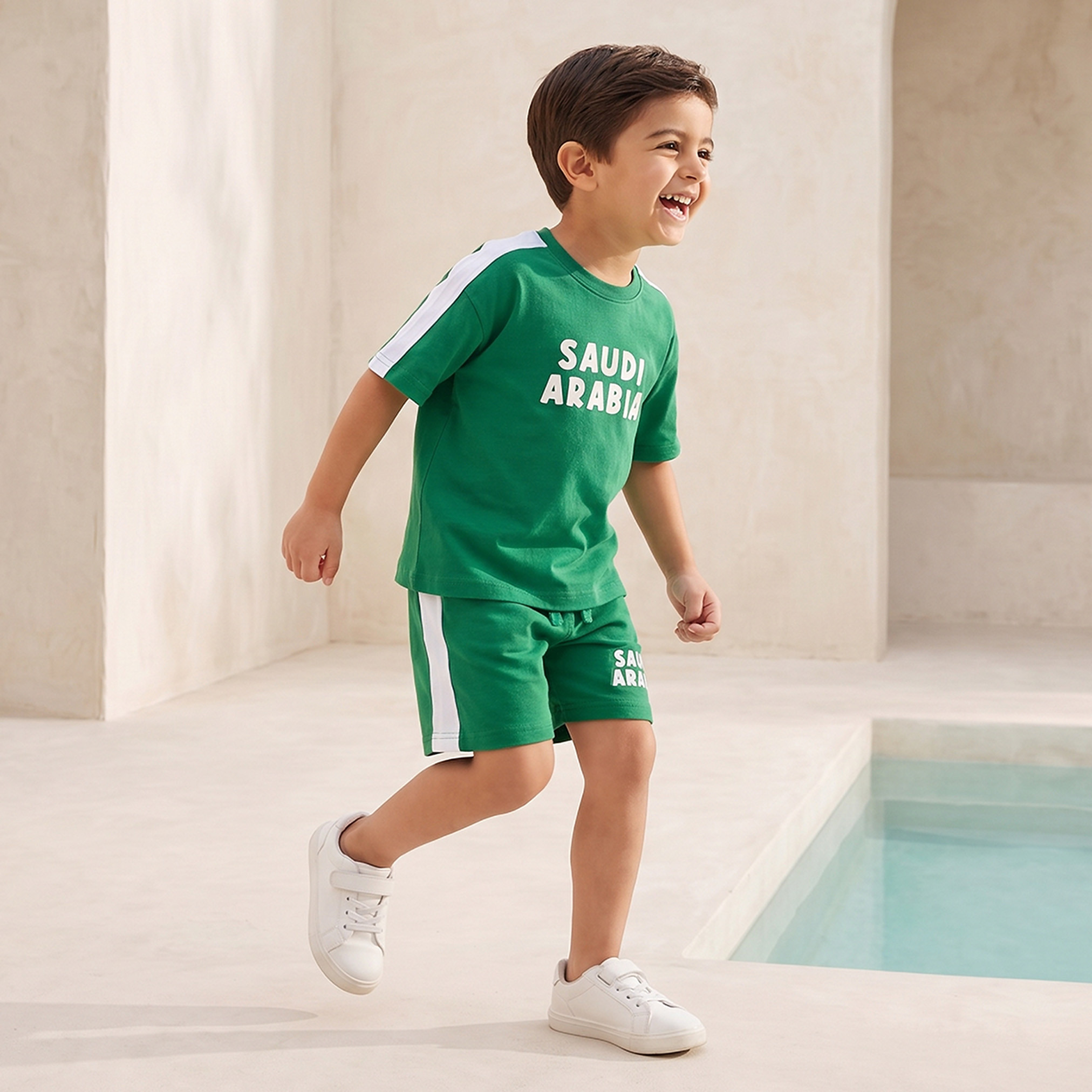 Juniors Crew Neck Short Sleeves T-shirt and Shorts Set with KSA National Day Print-boys-clothing-setsandcoords-image-1