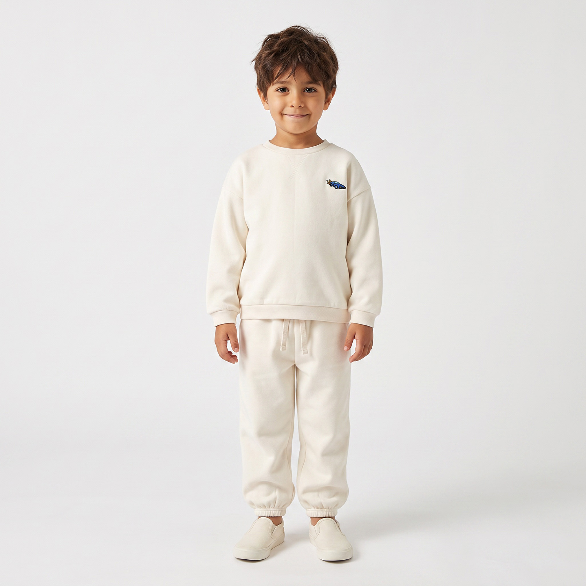 طقم سويت شيرت بأكمام طويلة ورقبة ضيقة وتطريزات مع بنطلون رياضي من جونيورز-boys-clothing-setsandcoords-image-5