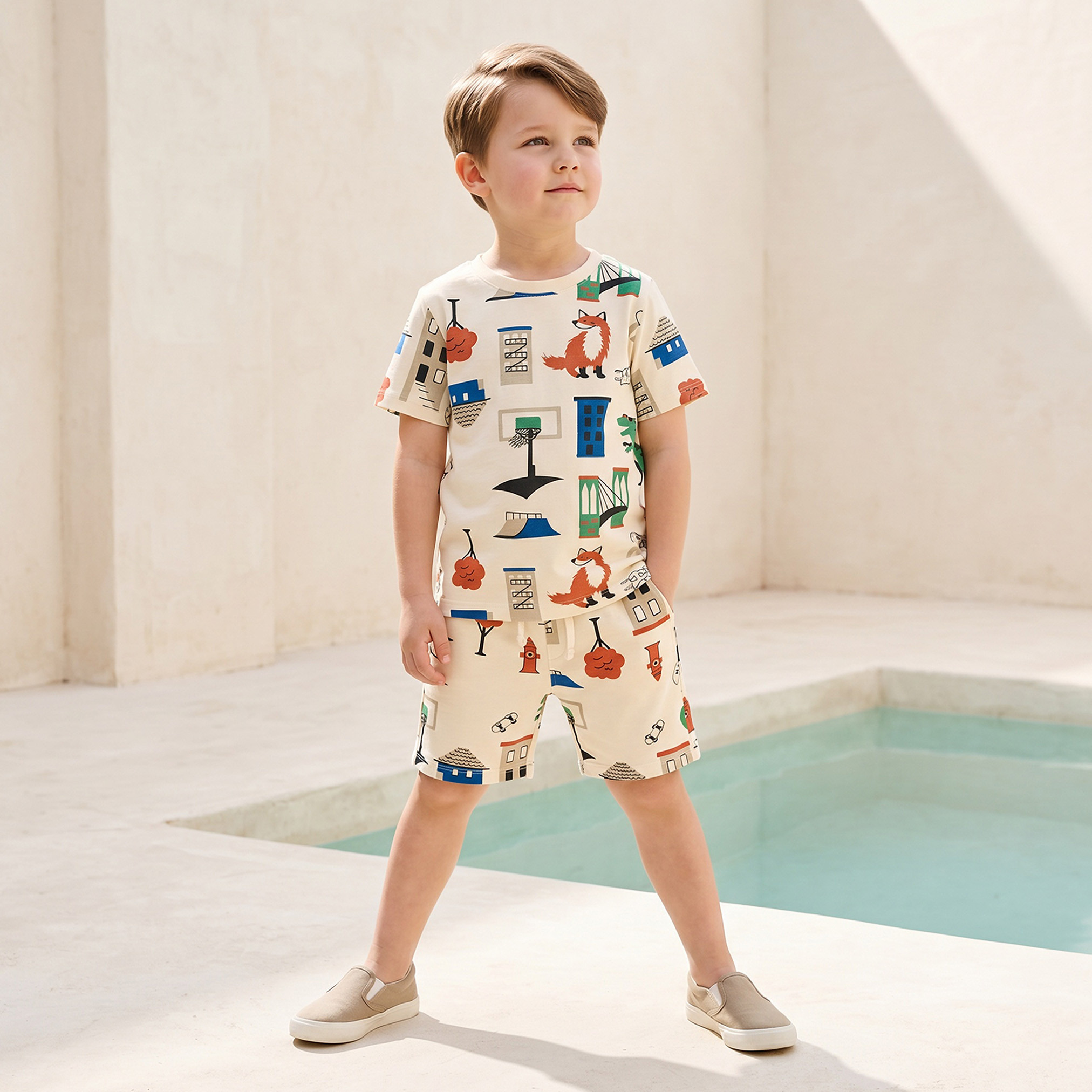 طقم تيشيرت وشورت بياقة ضيقة وأكمام قصيرة وطبعات من جونيورز-boys-clothing-setsandcoords-image-1