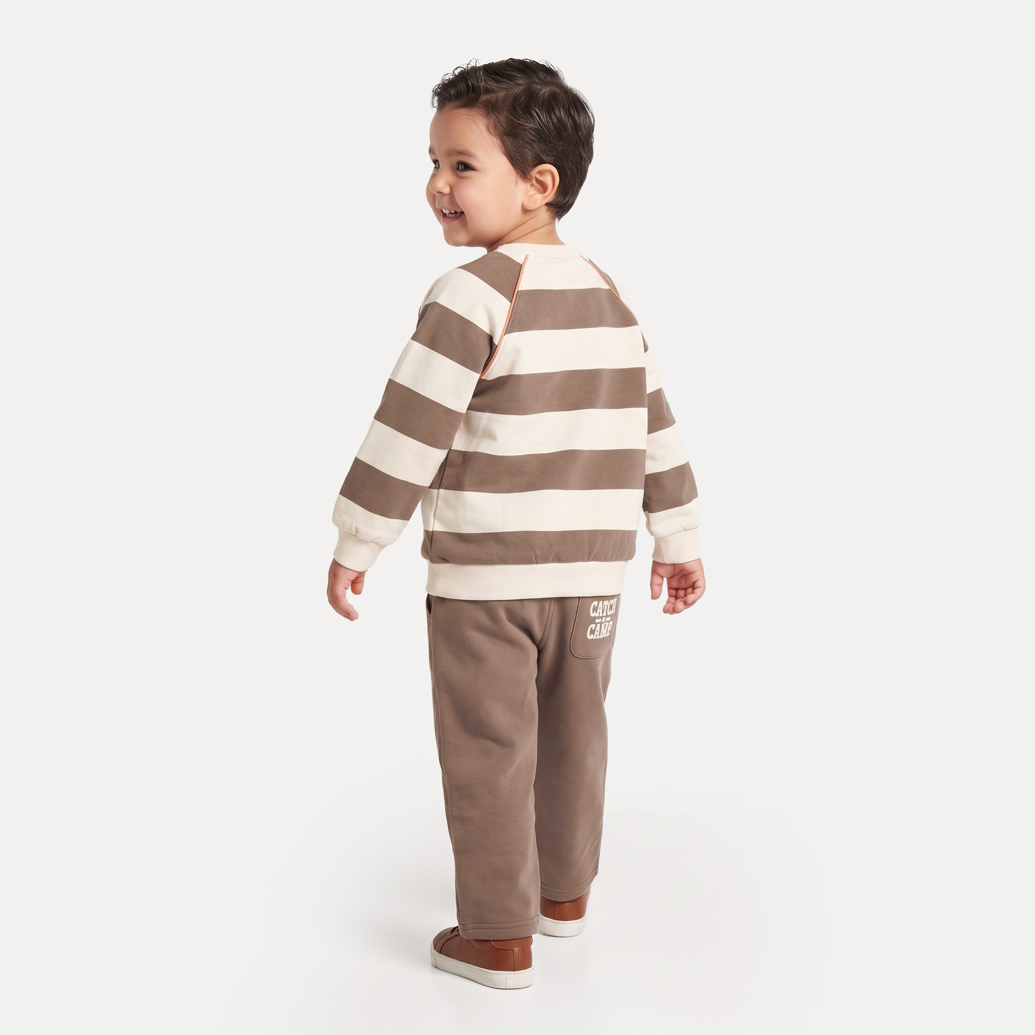 طقم سويت شيرت بياقة ضيقة وأكمام طويلة وبنطلون بخصر مطاطي من جونيورز-boys-clothing-setsandcoords-image-4