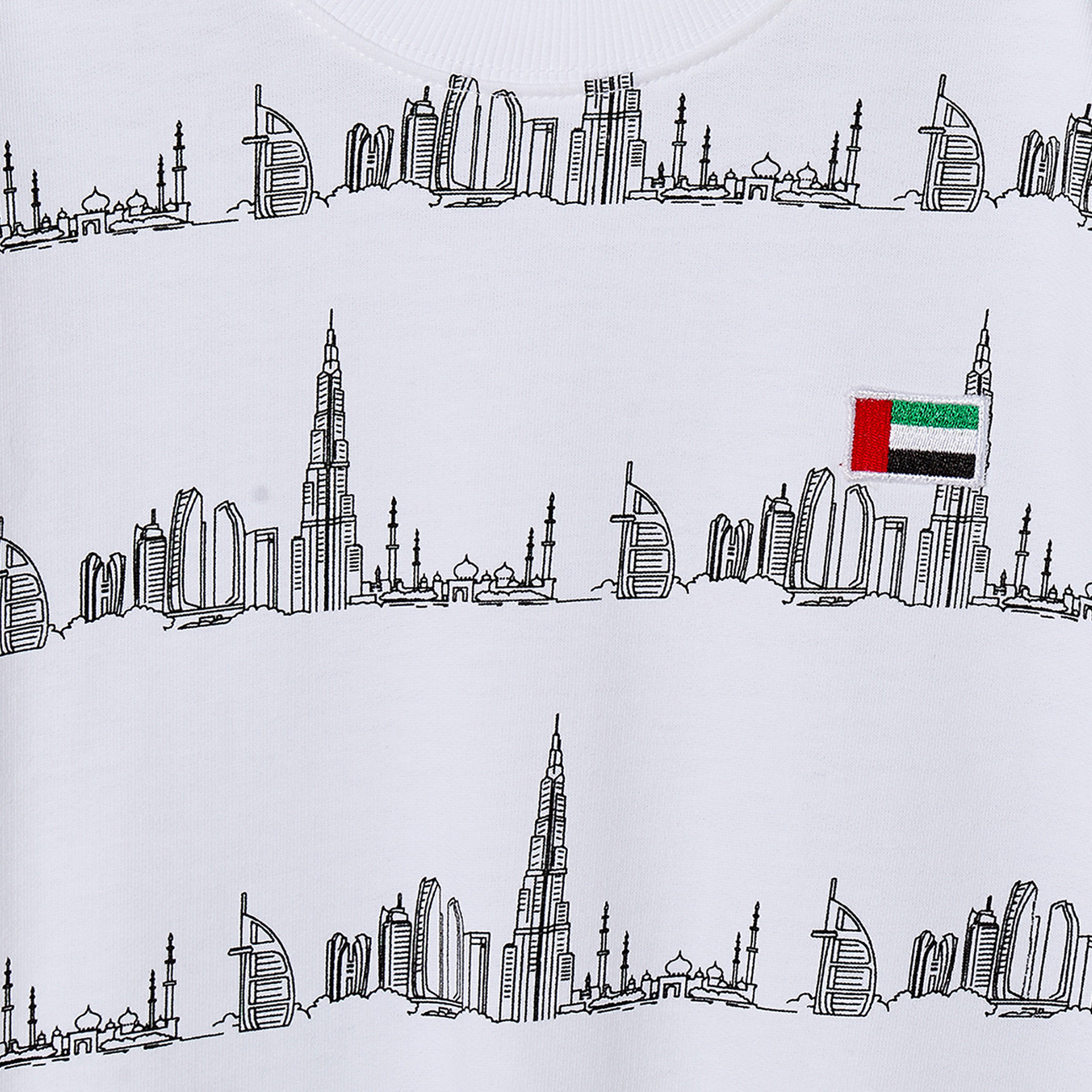 طقم سويت شيرت بأكمام طويلة وياقة ضيقة وبنطلون رياضي بطبعات اليوم الوطني الإماراتي من جونيورز-boys-clothing-setsandcoords-image-6