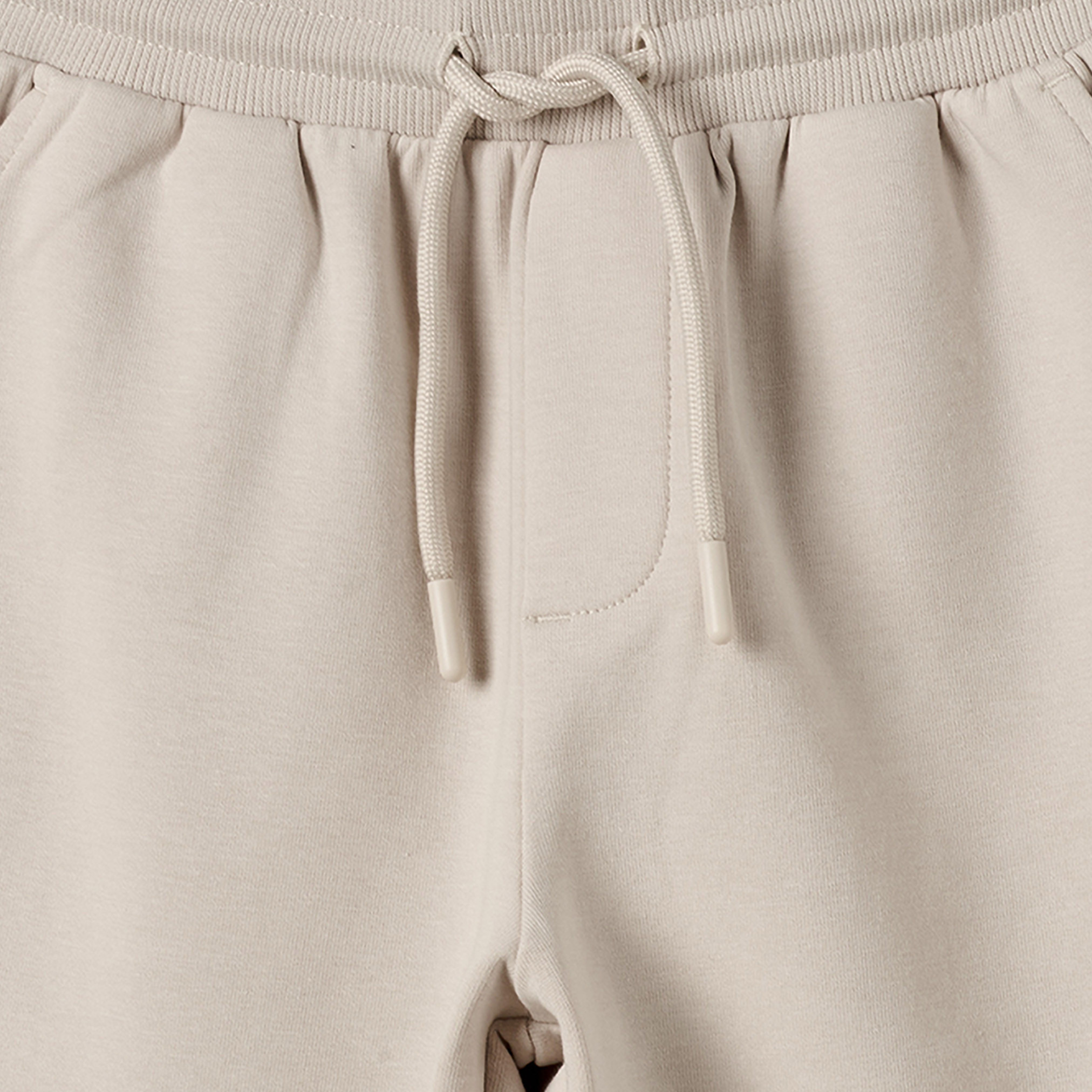 XYZ High Neck Long Sleeves Sweatshirt and Joggers Set with Zip Closure-boys-clothing-setsandcoords-image-6