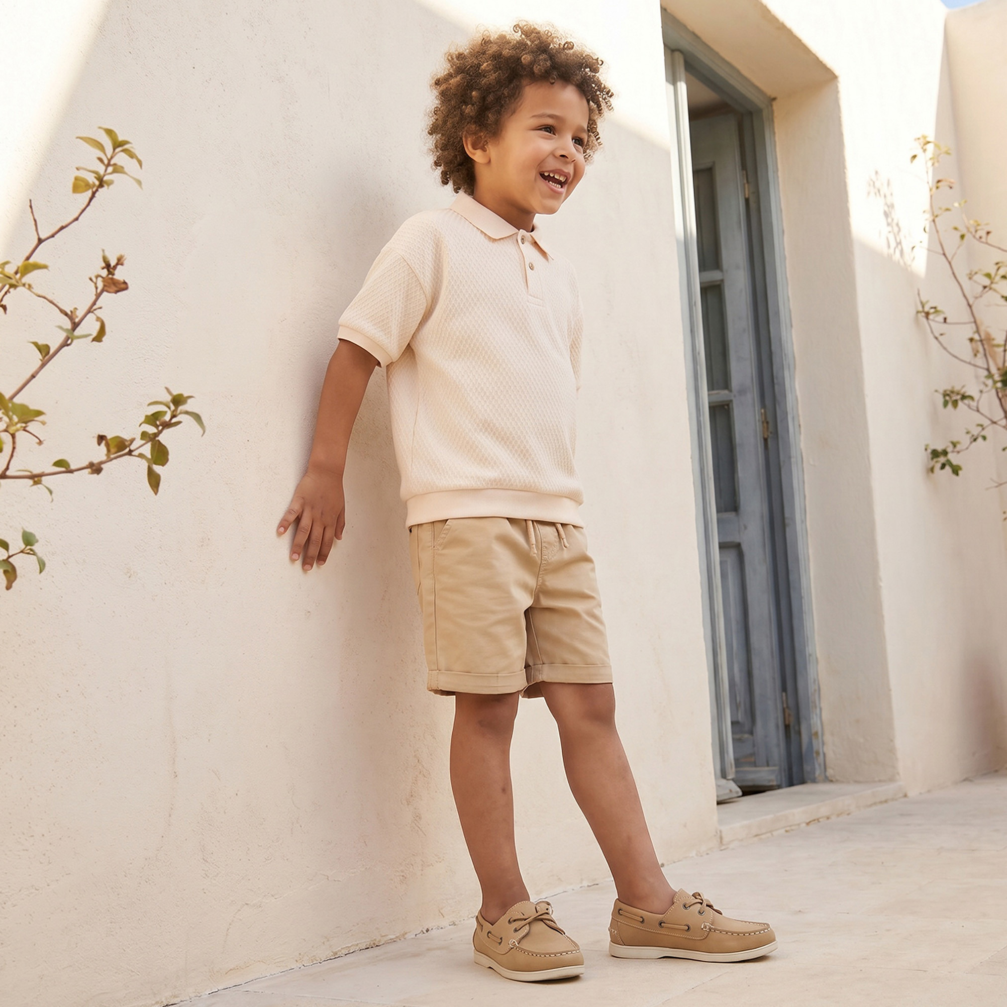 تيشيرت بولو بياقة عادية وأكمام قصيرة مع تصميم محبب من إليغو-boys-clothing-tshirtsandpolos-image-2