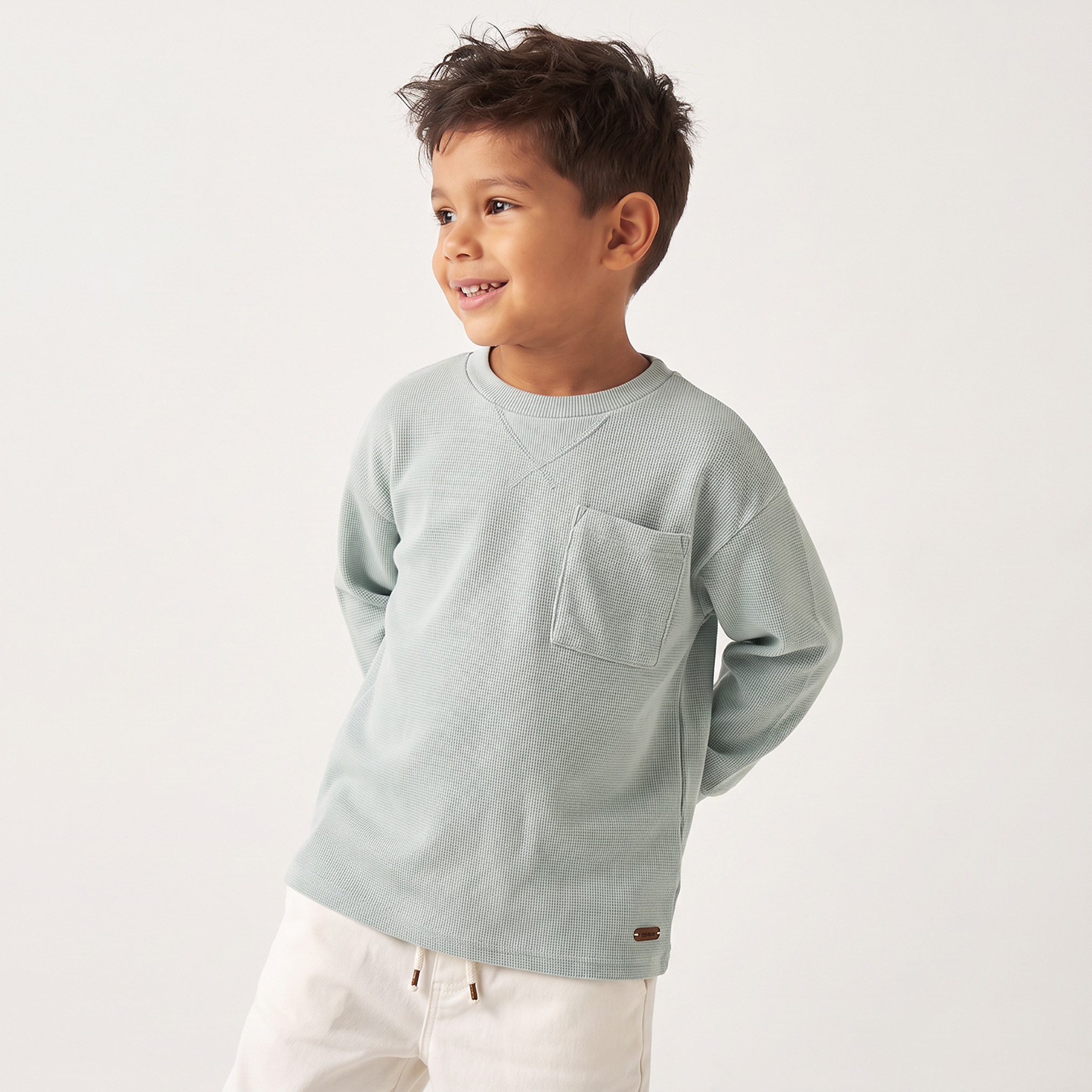 تيشيرت بأكمام طويلة وياقة ضيقة مع جيب-boys-clothing-tshirtsandpolos-image-1