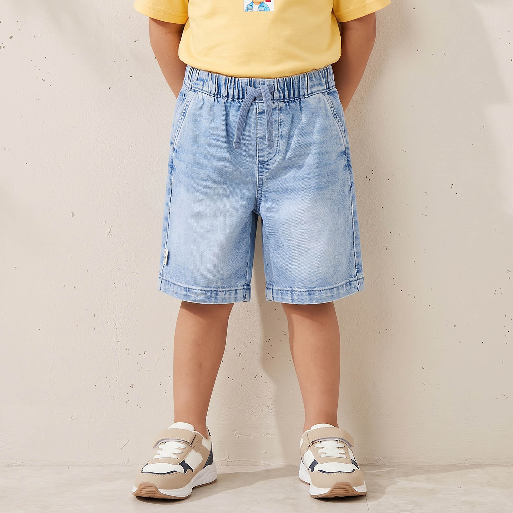 طقم شورت وتيشرت بياقة ضيقة وأكمام قصيرة وطبعات من لي كوبر-baby-boys-clothing-setsandcoords-image-3