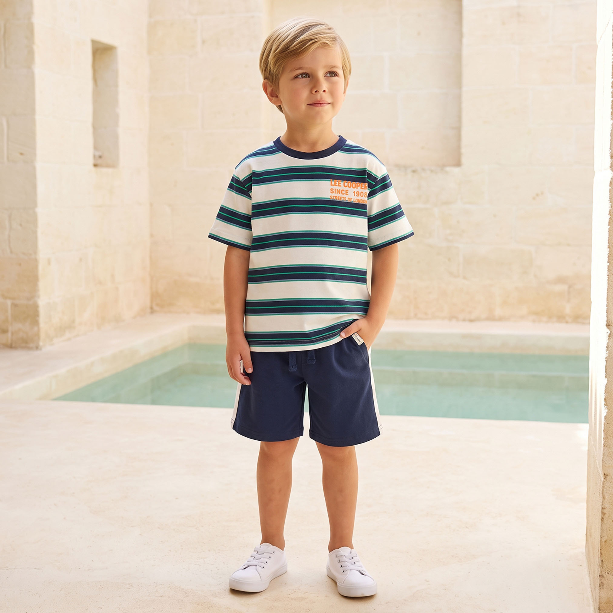 طقم شورت وتيشيرت مخطّط بأكمام قصيرة وياقة ضيقة من لي كوبر-boys-clothing-setsandcoords-image-1