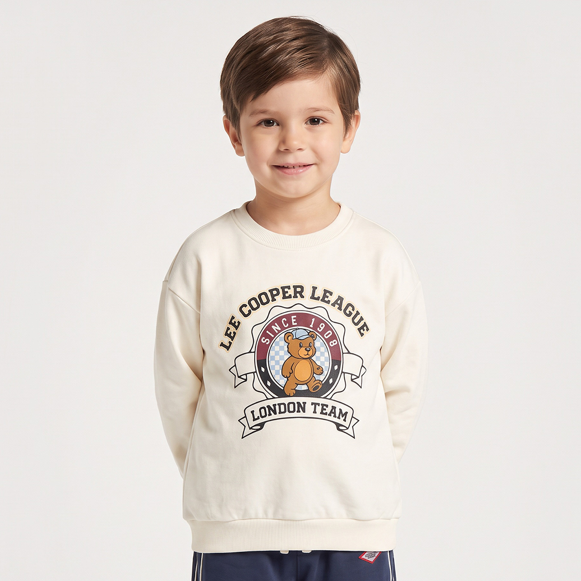 طقم سويت شيرت بياقة ضيقة وأكمام طويلة وطبعات دب مع بنطلون من لي كوبر-boys-clothing-setsandcoords-image-2