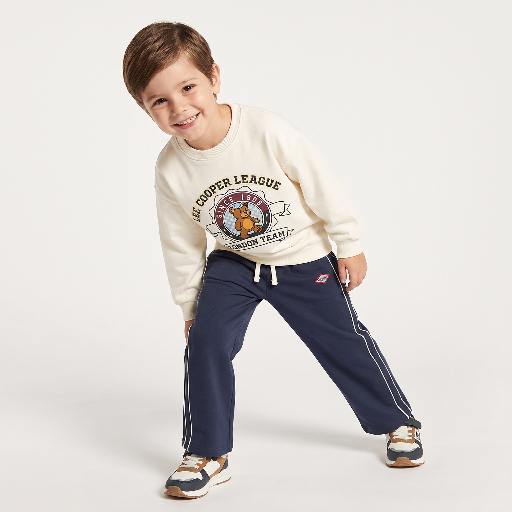 طقم سويت شيرت بياقة ضيقة وأكمام طويلة وطبعات دب مع بنطلون من لي كوبر-boys-clothing-setsandcoords-image-7