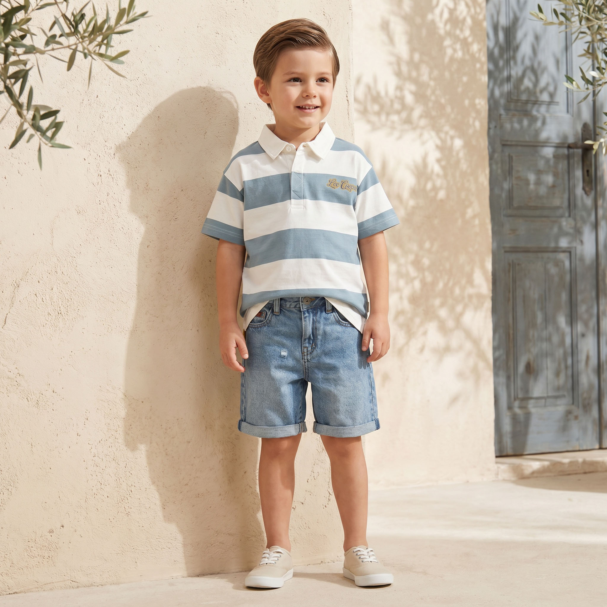 Lee Cooper Knee Length Mid-Rise Shorts with Distressed Detail-baby-boys-clothing-bottoms-shorts-image-3