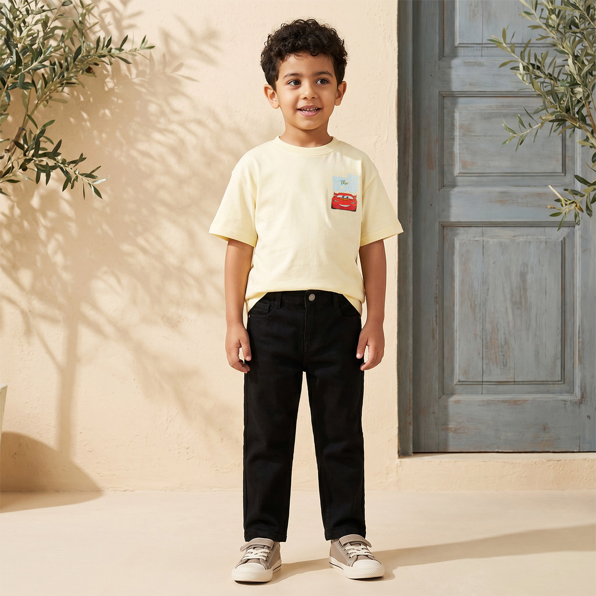 تيشيرت بياقة ضيقة وأكمام قصيرة وطبعات كارز من ديزني-boys-clothing-tshirtsandpolos-image-2