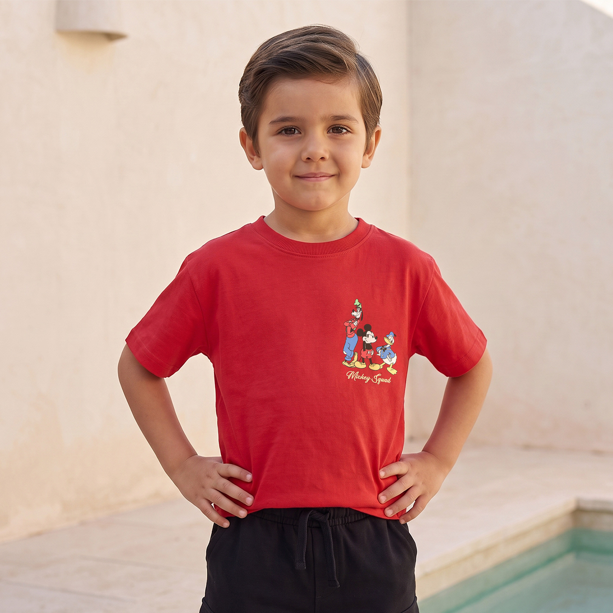 طقم تيشيرت بياقة ضيقة وأكمام قصيرة وشورت بطبعات من ديزني-boys-clothing-setsandcoords-image-2
