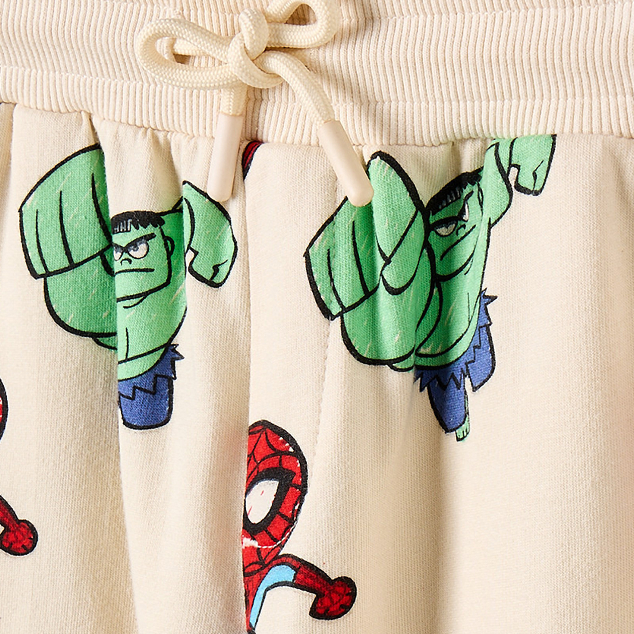 طقم سويت شيرت بياقة بقبعة بأكمام طويلة وبنطلون رياضي بطبعات أفنجرز-boys-clothing-setsandcoords-image-7