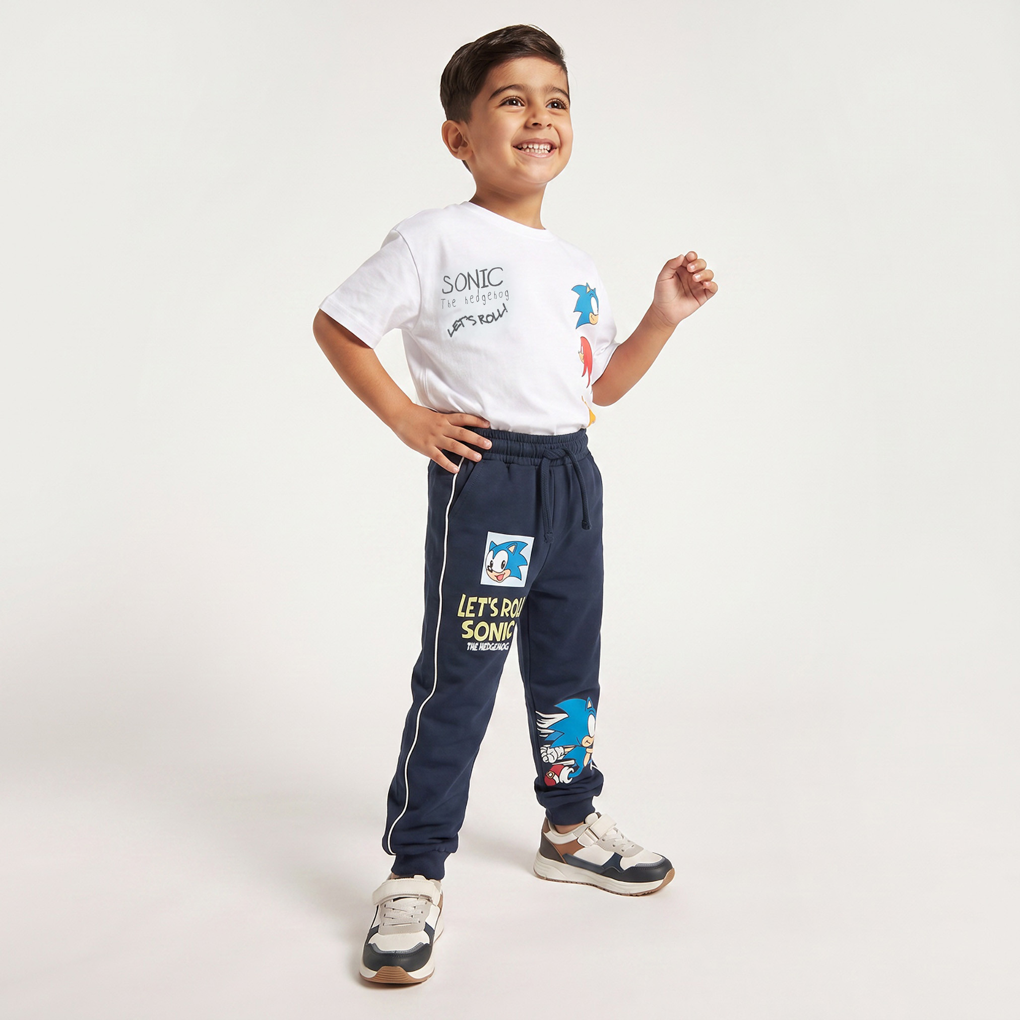 بنطلون رياضي بطبعات سونيك ورباط خصر مطاطي-boys-clothing-bottoms-joggersandtrackpants-image-2