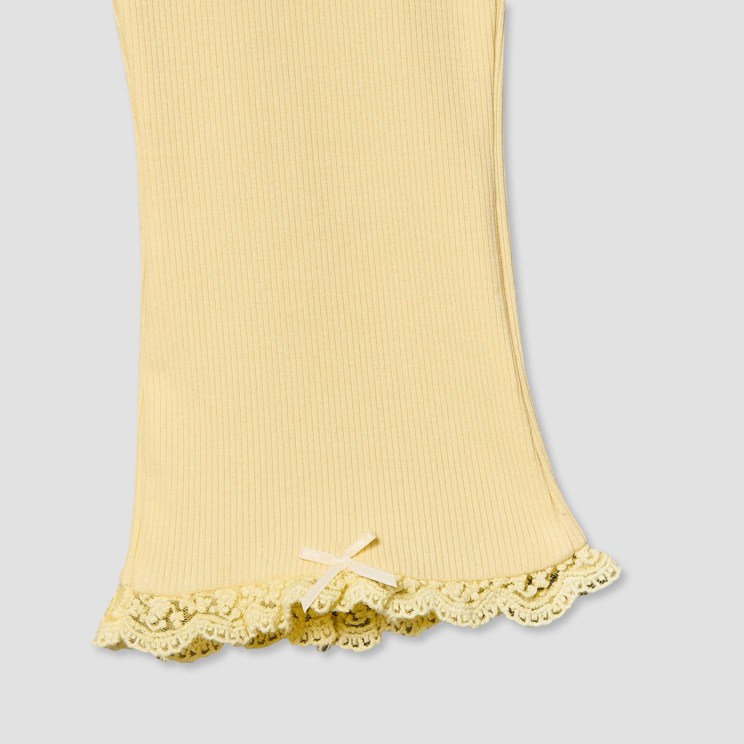 بنطلون ليقنز واسع بحواف دانتيل من جونيورز-baby-girls-clothing-bottoms-leggings-image-4